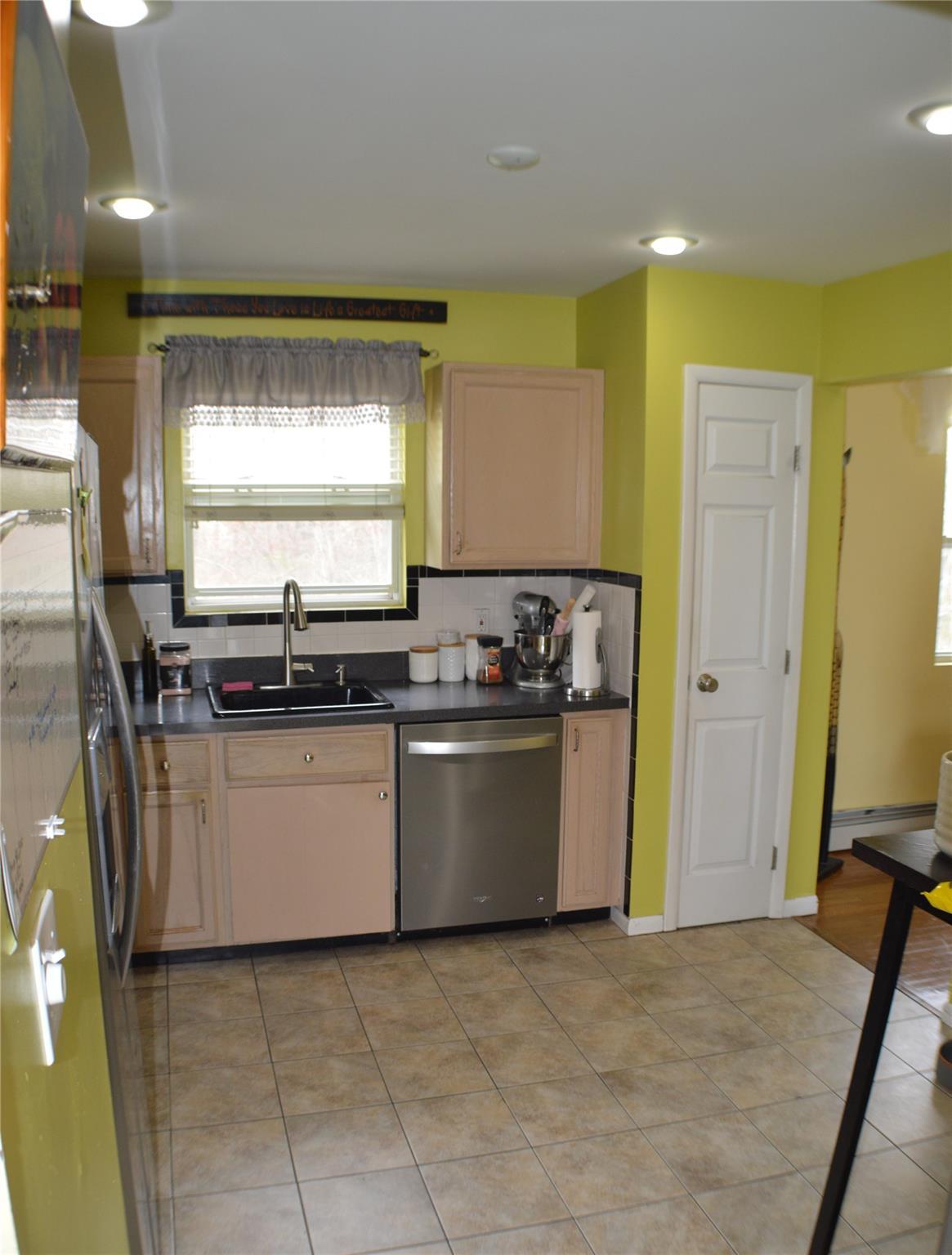 Single Family Brookdale  Suffolk County, NY 11706, MLS-847621-15