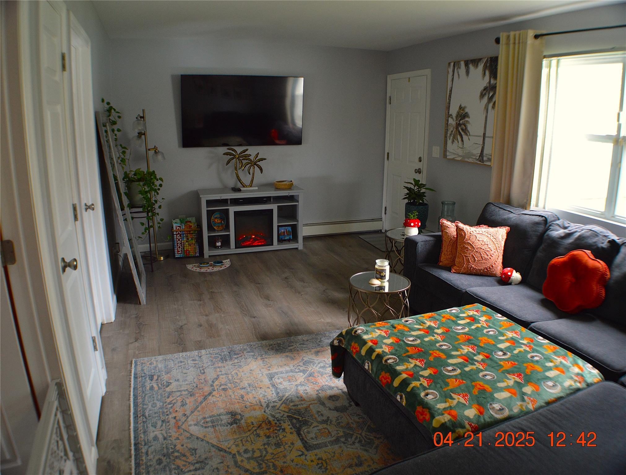 Single Family Brookdale  Suffolk County, NY 11706, MLS-847621-25
