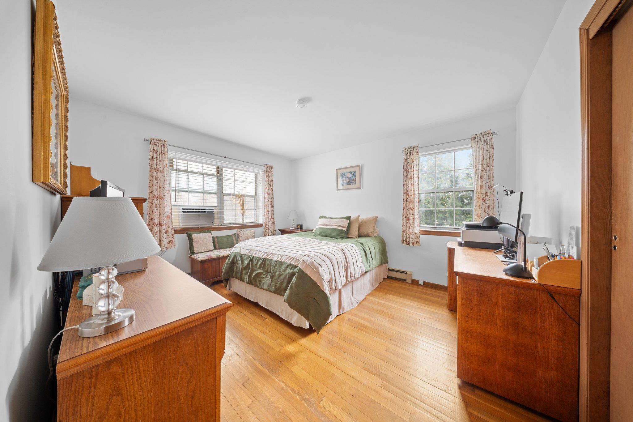 Single Family Park  Suffolk County, NY 11778, MLS-847635-10