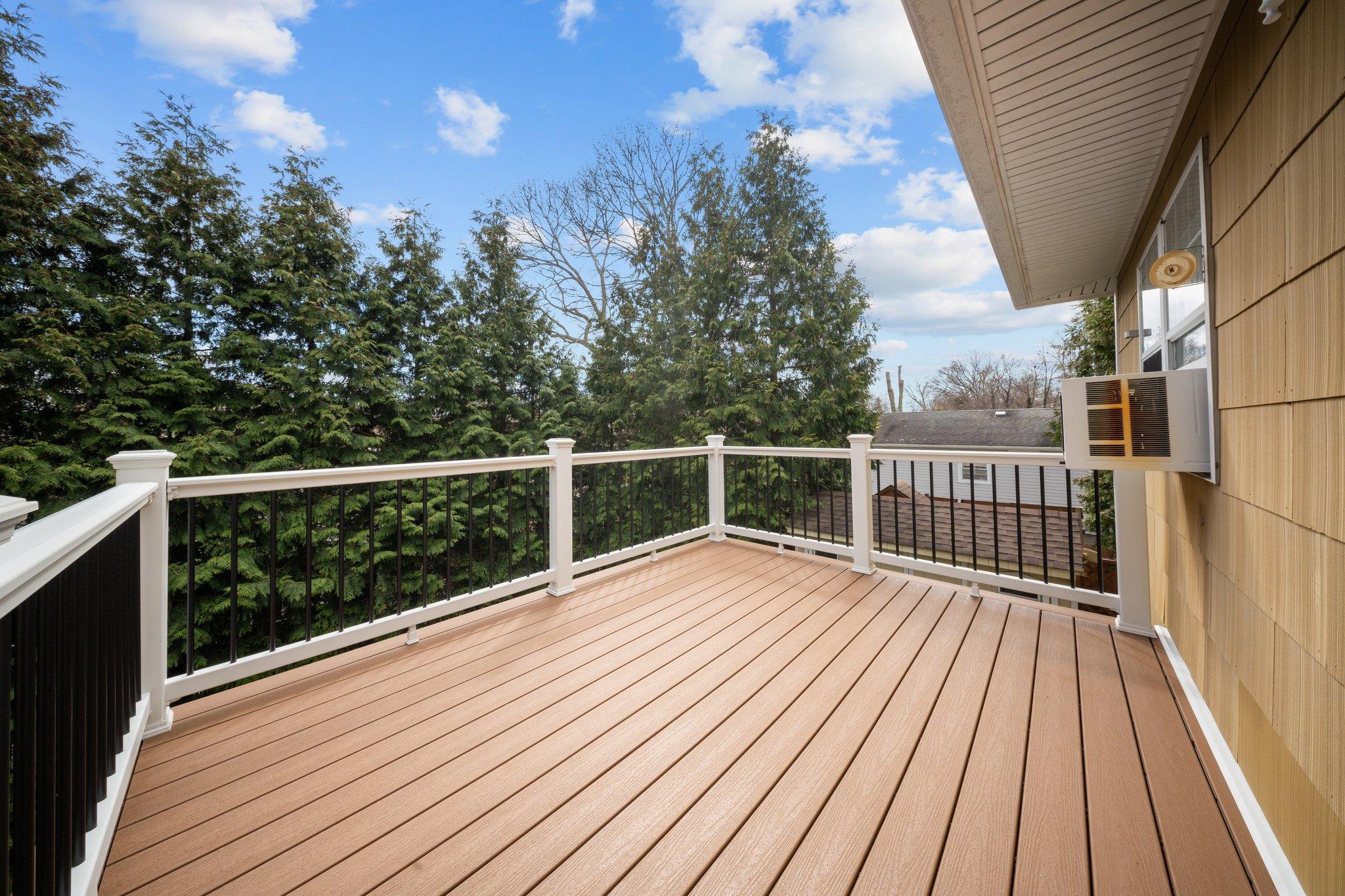 Single Family Park  Suffolk County, NY 11778, MLS-847635-24