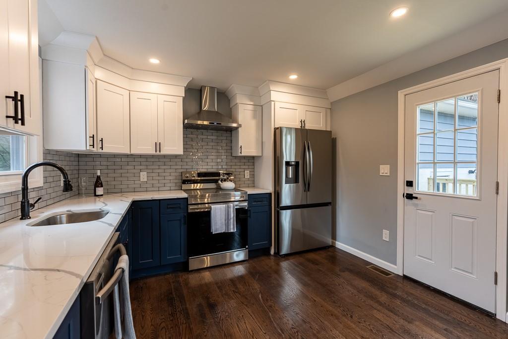 Single Family Spackenkill  Dutchess County, NY 12603, MLS-847676-11