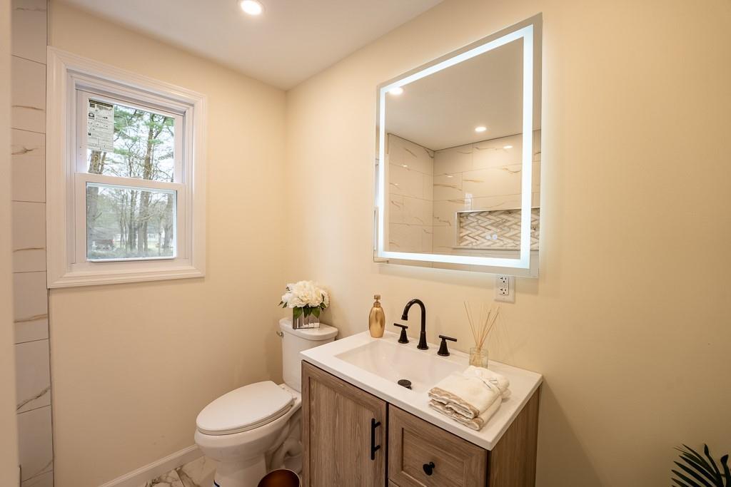 Single Family Spackenkill  Dutchess County, NY 12603, MLS-847676-23