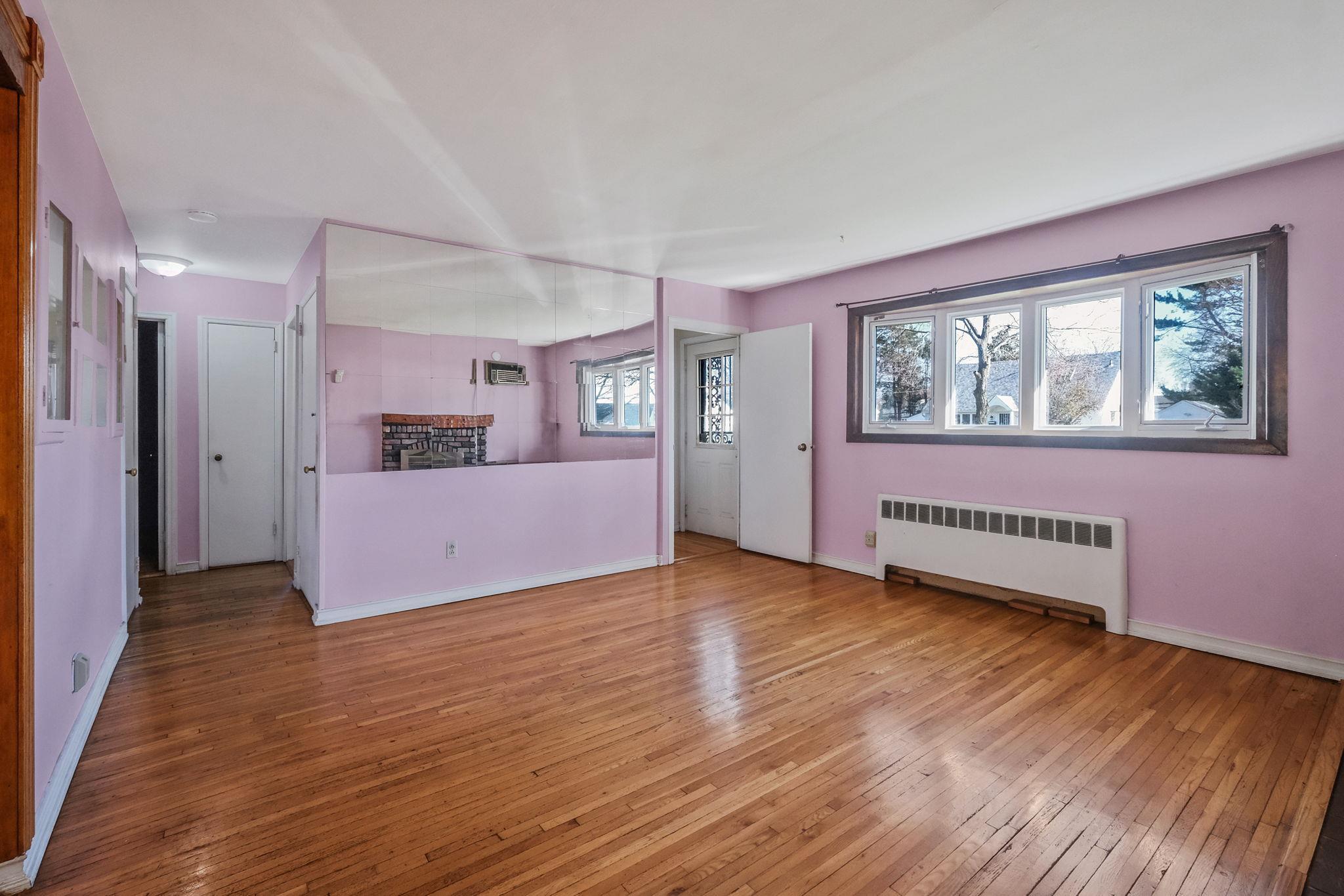 Single Family Northcote  Nassau County, NY 11590, MLS-847687-7