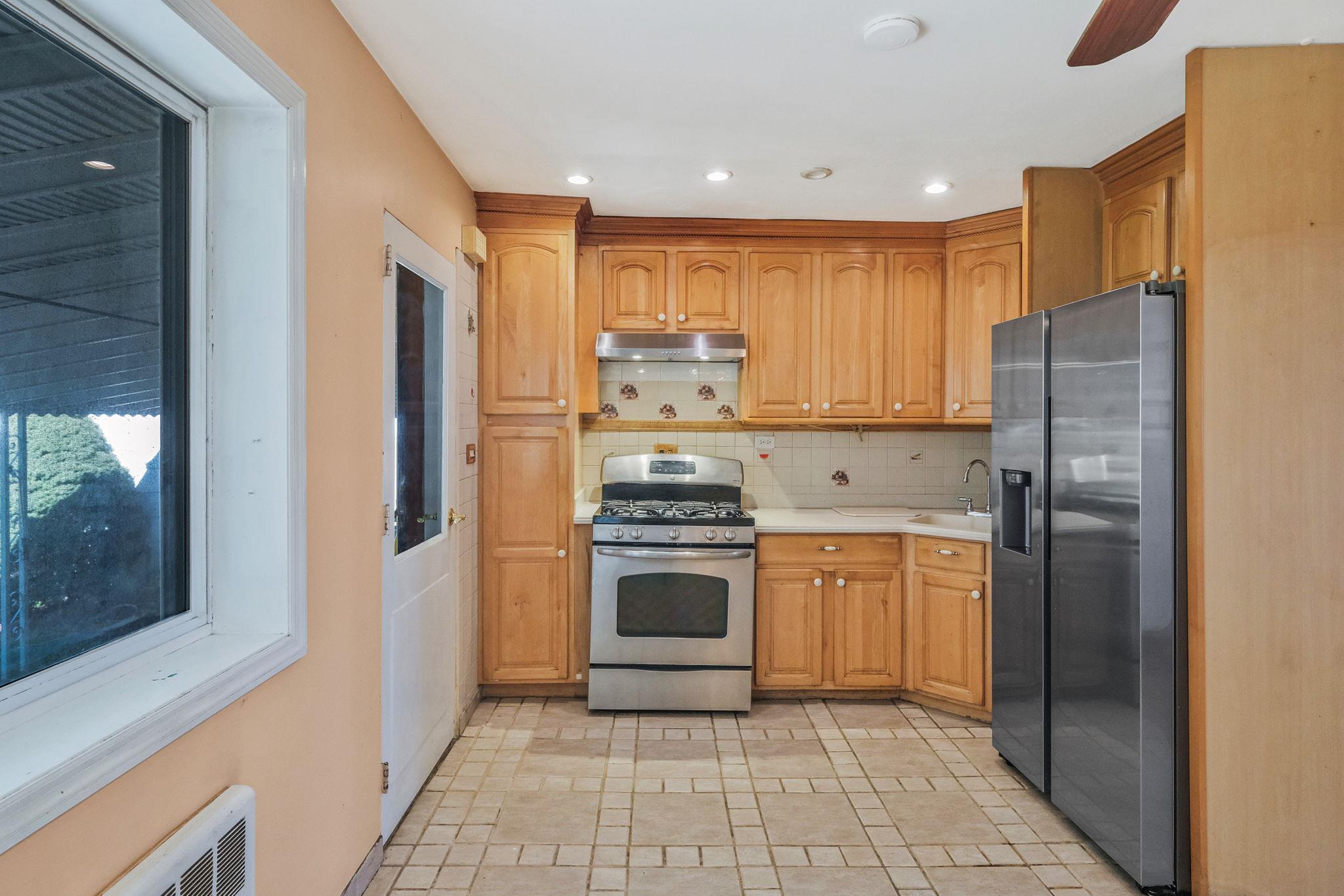 Single Family Northcote  Nassau County, NY 11590, MLS-847687-8
