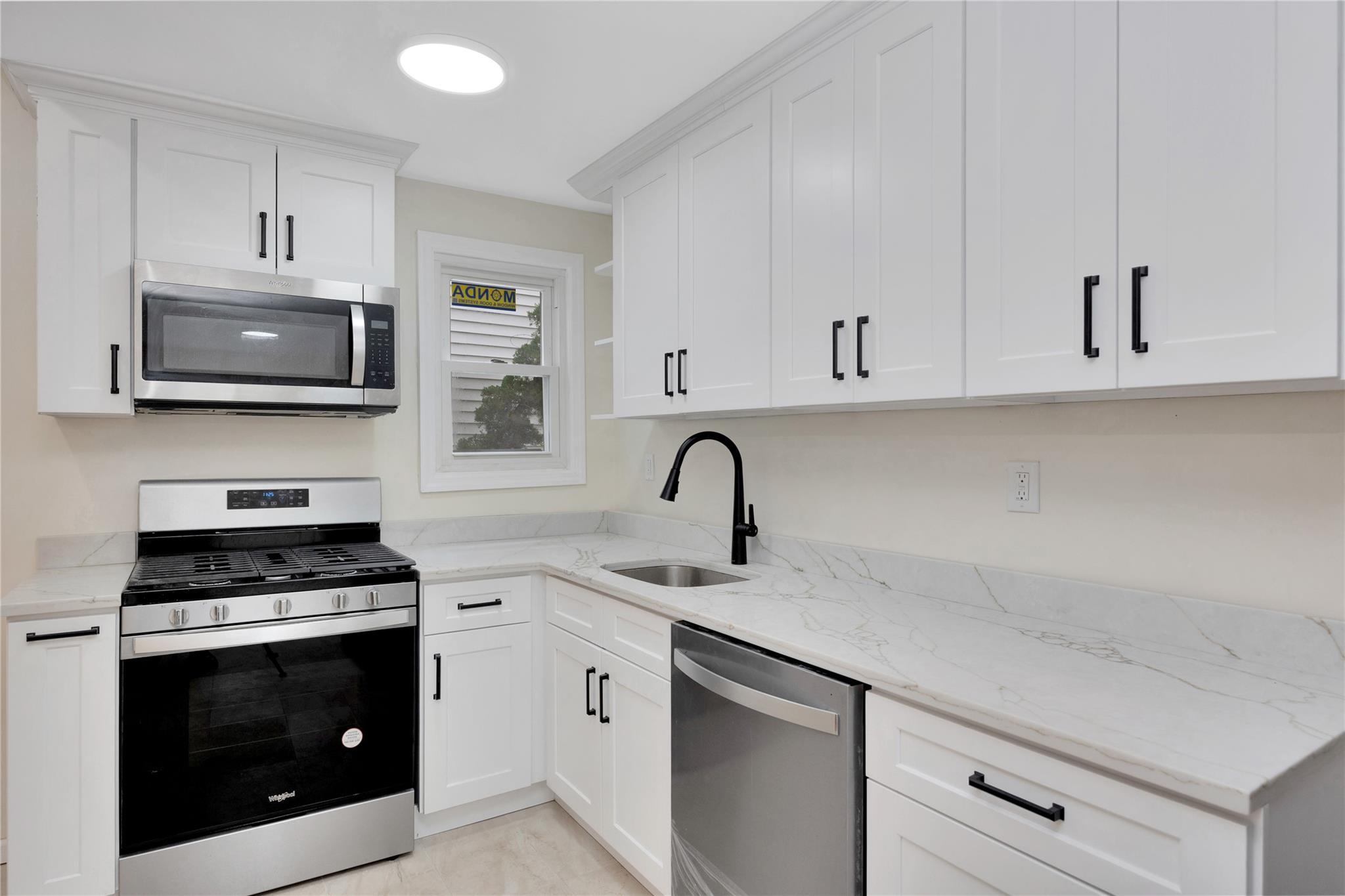 Single Family Beach 29th  Queens, NY 11691, MLS-847708-31