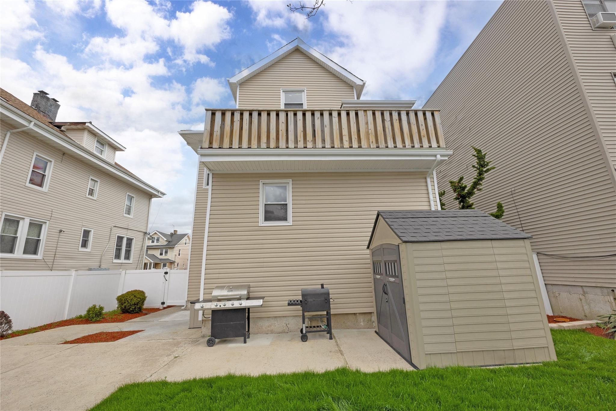 Single Family Beach 29th  Queens, NY 11691, MLS-847708-38