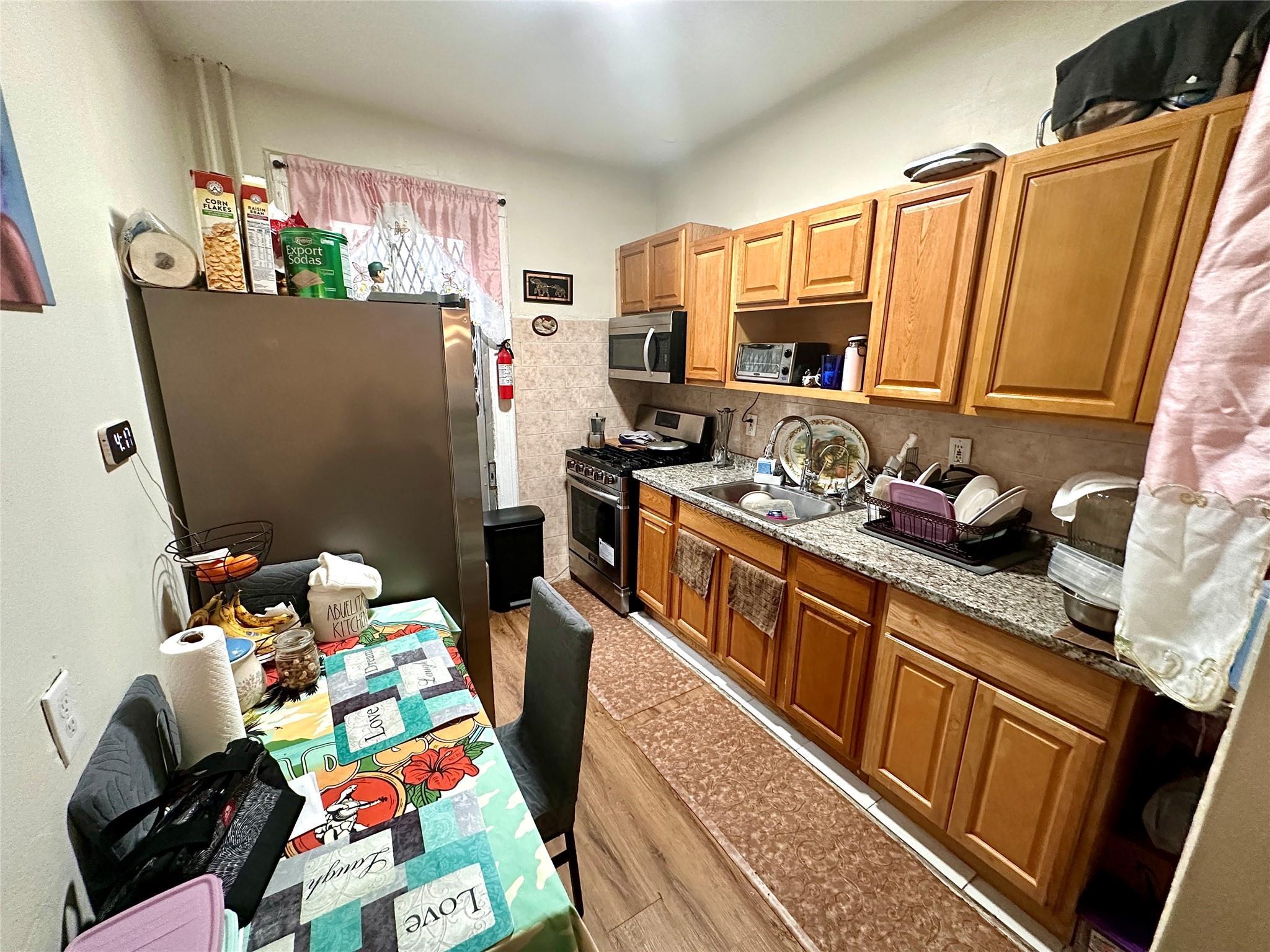 Single Family Woodycrest  Bronx, NY 10452, MLS-847721-10