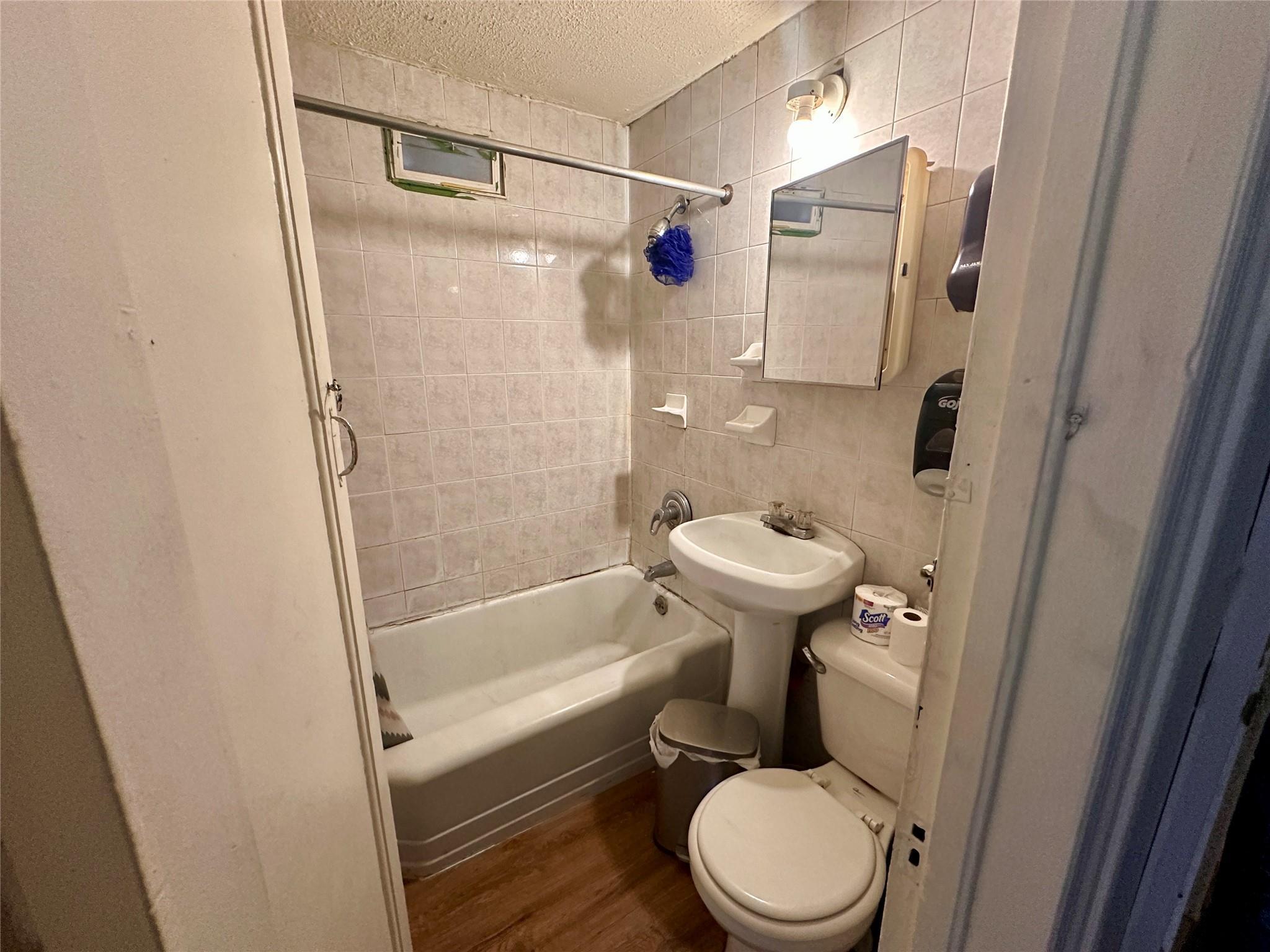 Single Family Woodycrest  Bronx, NY 10452, MLS-847721-18