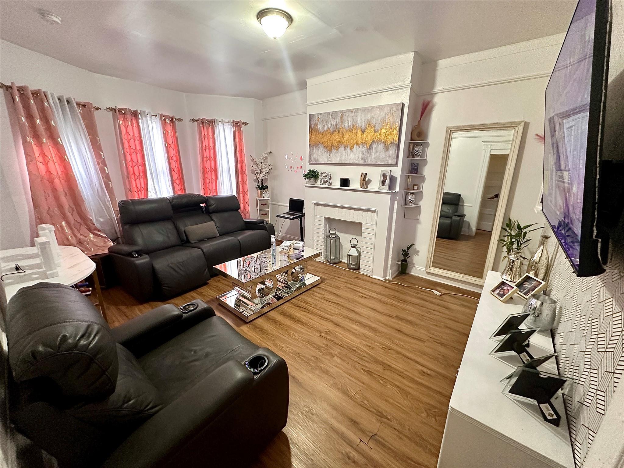 Single Family Woodycrest  Bronx, NY 10452, MLS-847721-3