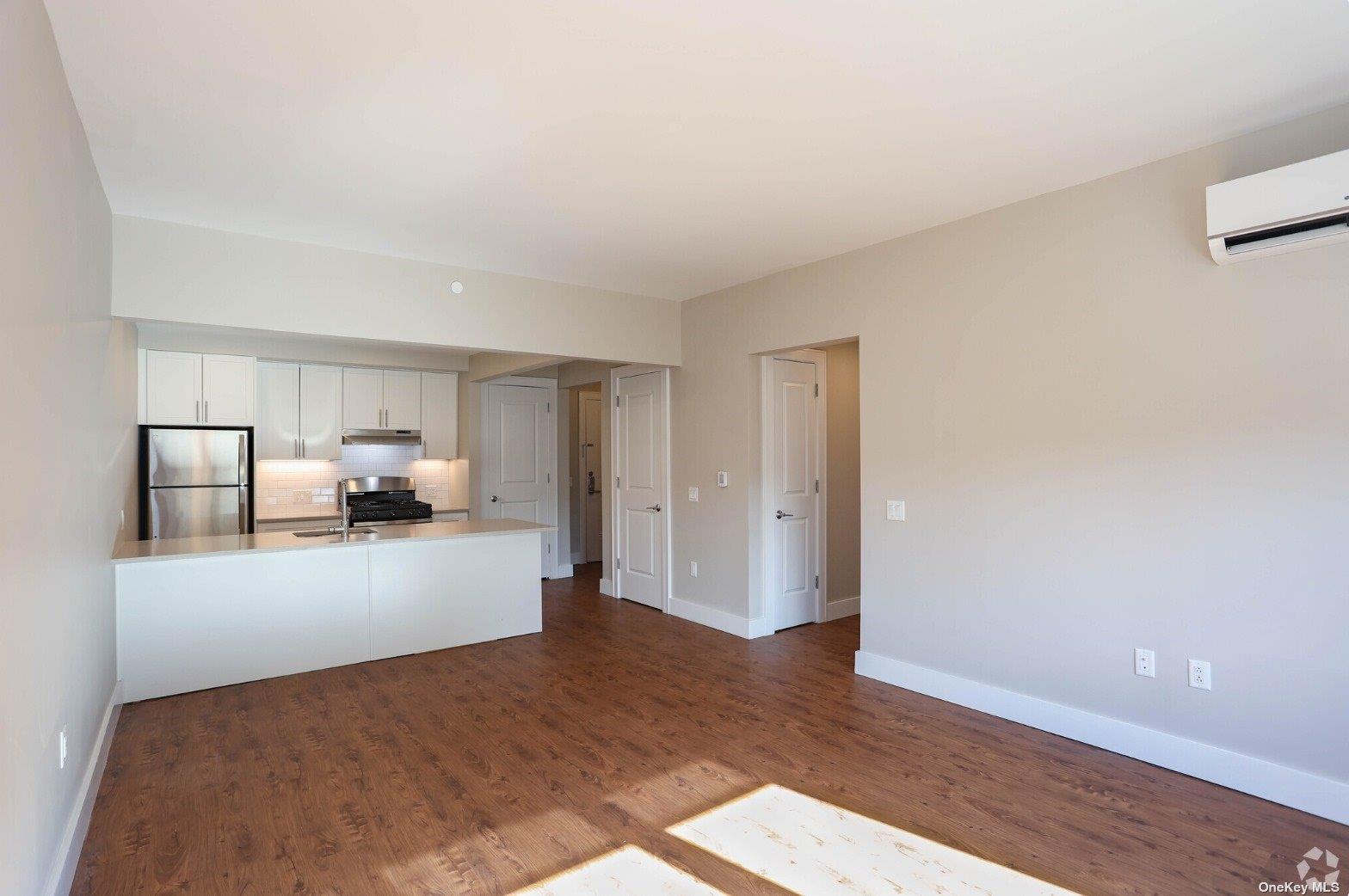 Apartment Douglaston  Queens, NY 11362, MLS-847726-5