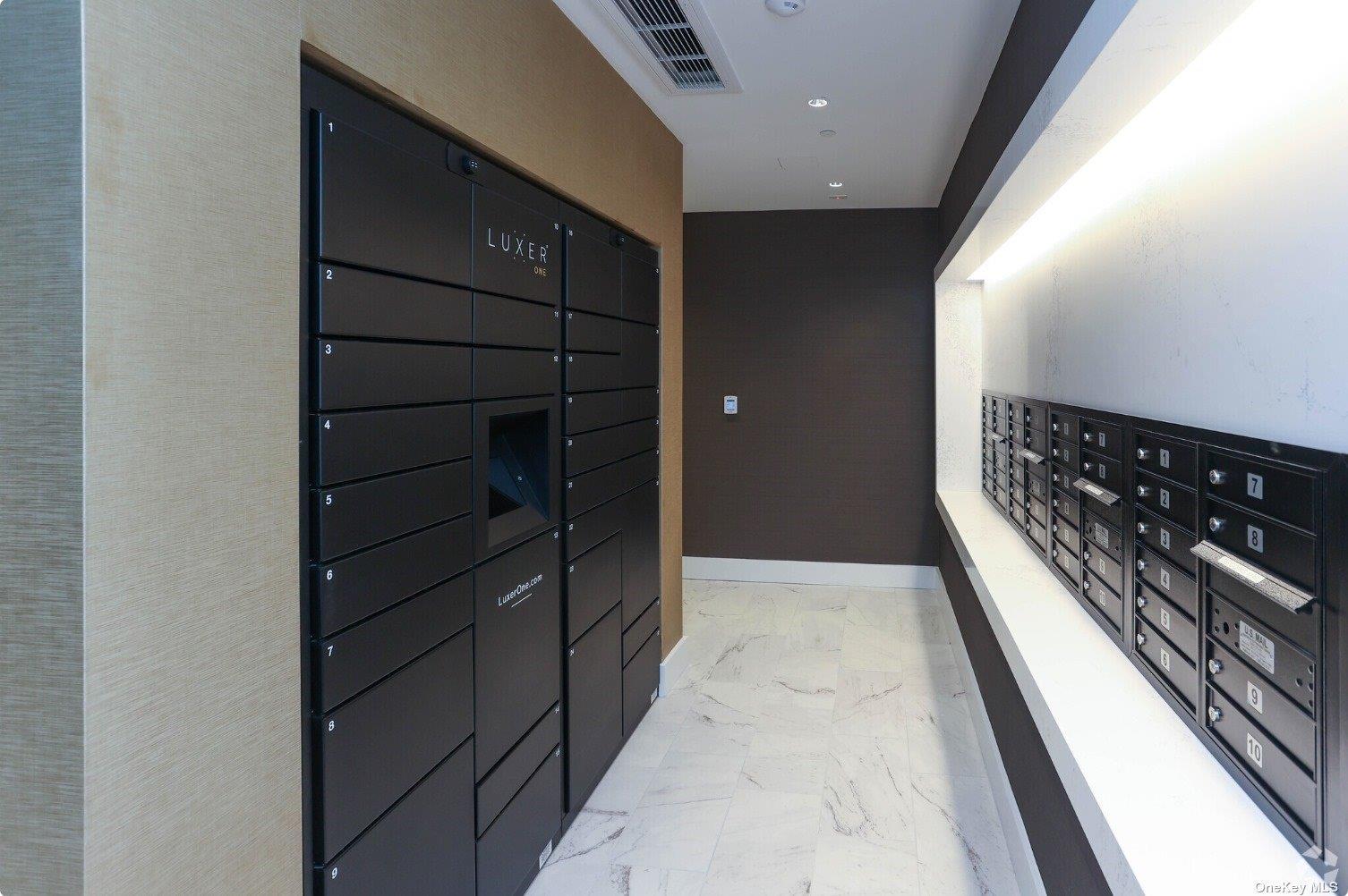 Apartment Douglaston  Queens, NY 11362, MLS-847726-8