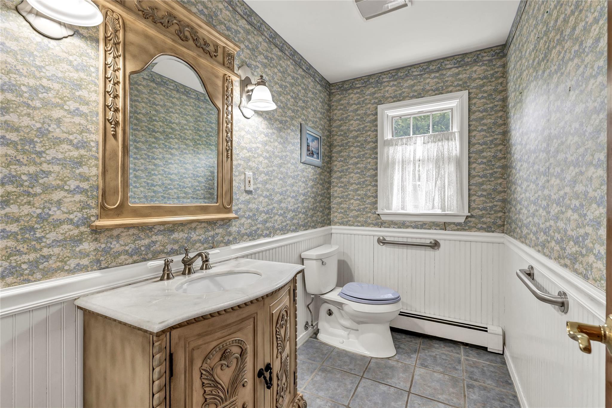 Single Family Oak  Suffolk County, NY 11946, MLS-847747-10