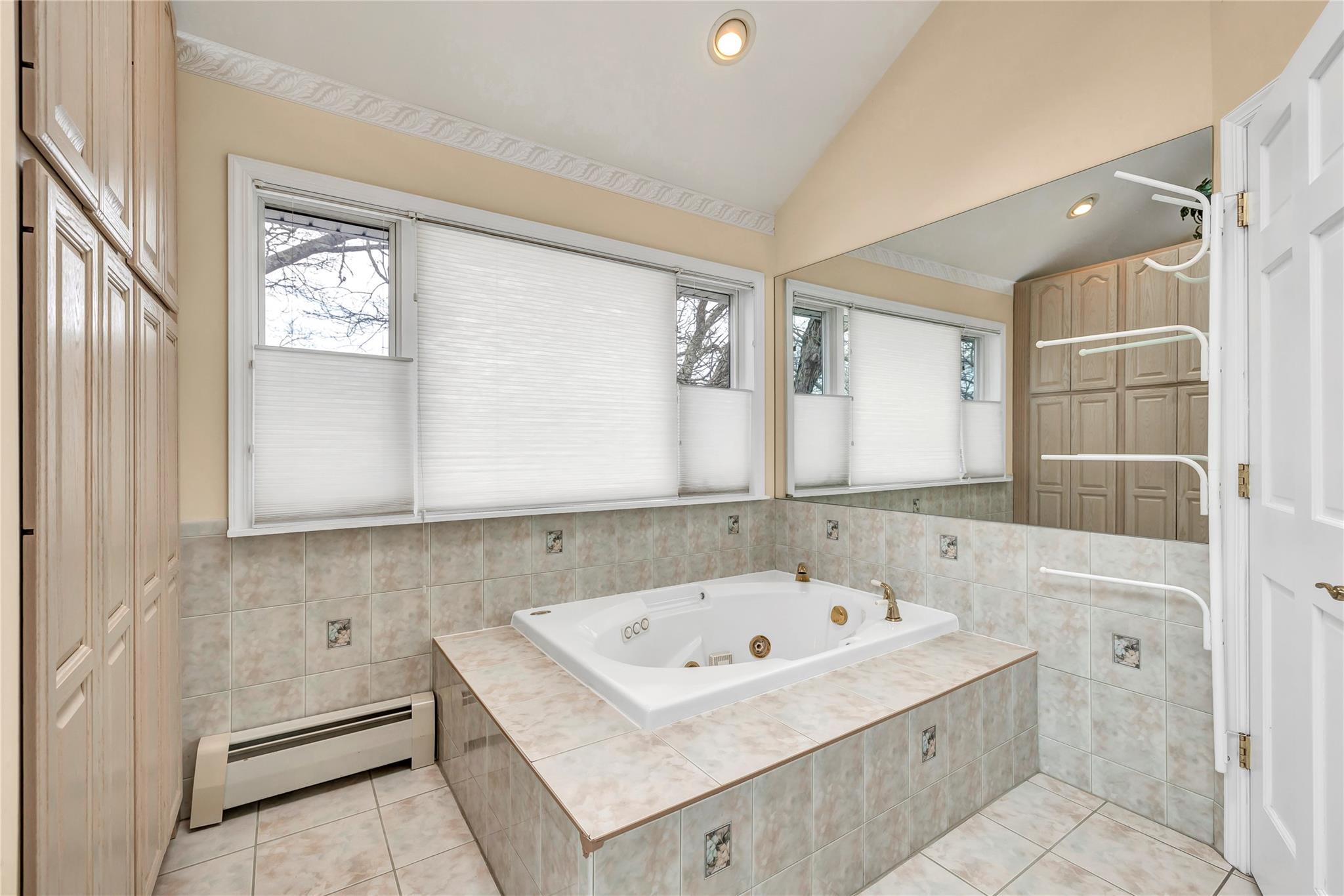 Single Family Oak  Suffolk County, NY 11946, MLS-847747-31