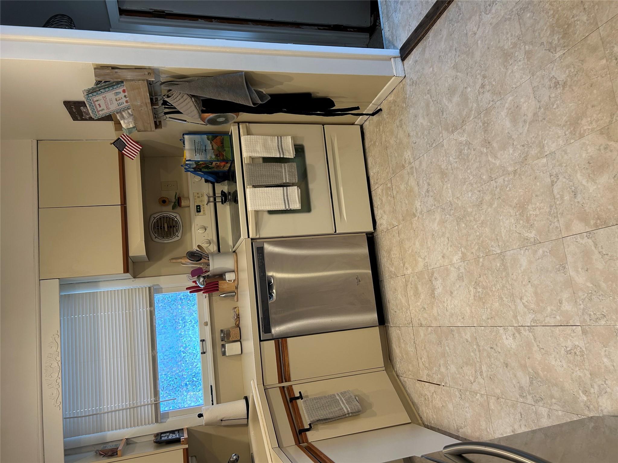 Single Family New York  Nassau County, NY 11758, MLS-847813-8