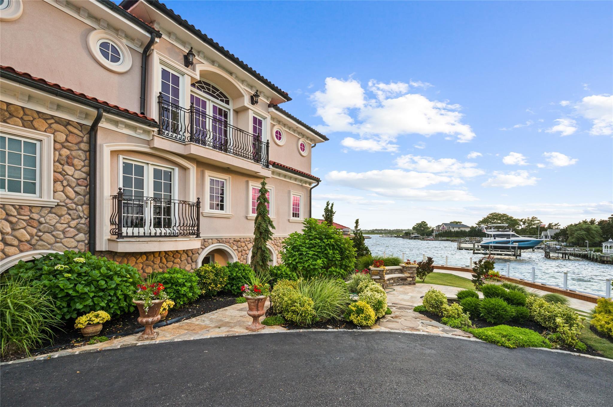 Single Family Harbor  Nassau County, NY 11557, MLS-847843-6