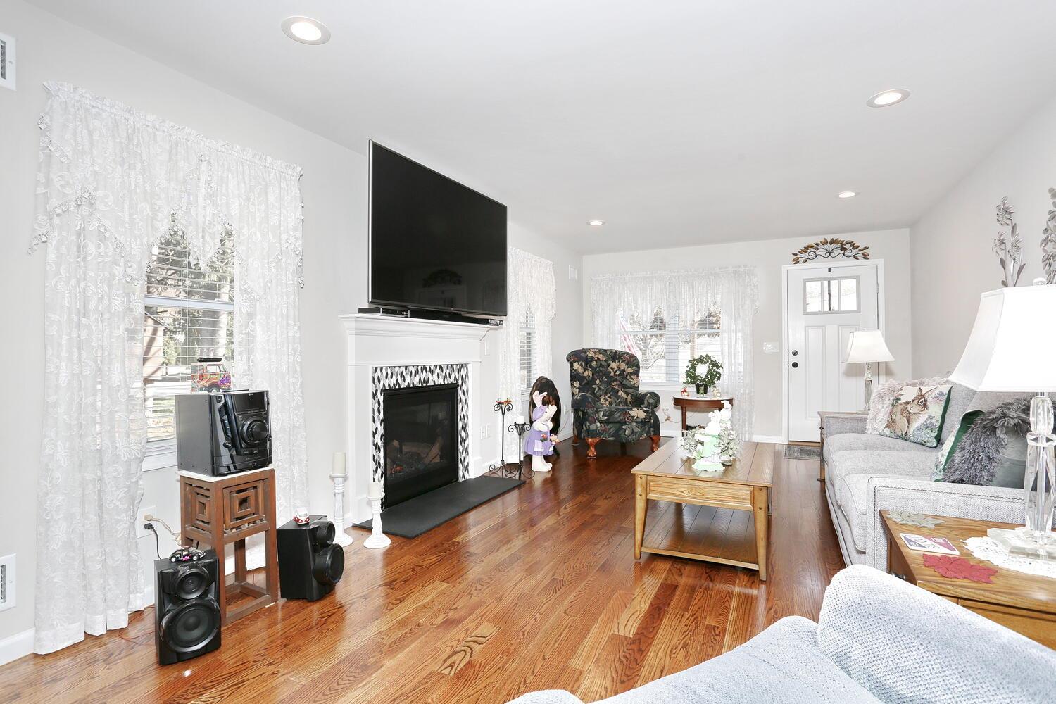 Single Family Irving  Orange County, NY 12771, MLS-847848-2