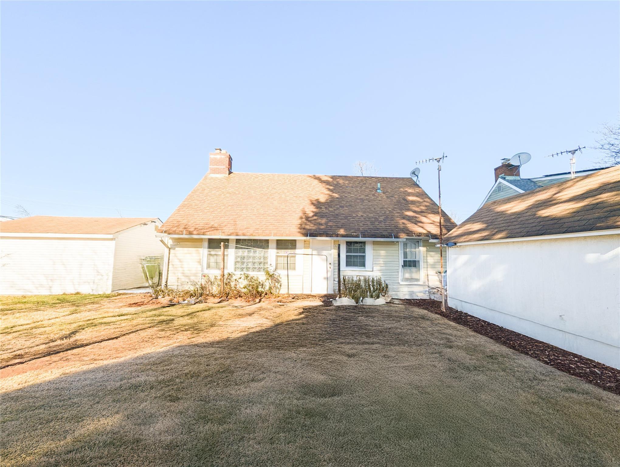 Single Family Oliver  Nassau County, NY 11590, MLS-847855-5