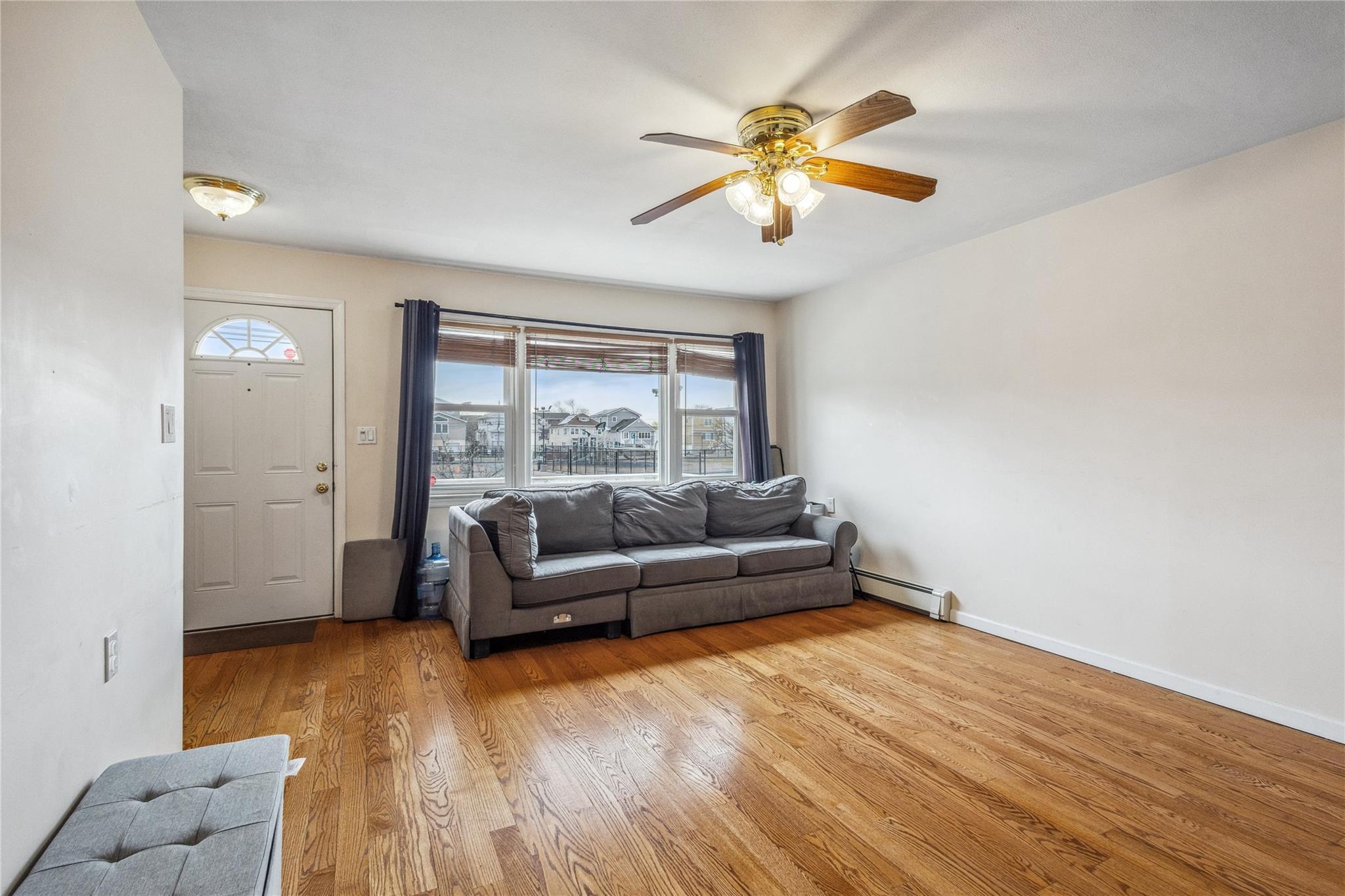 Single Family Warwick  Nassau County, NY 11558, MLS-847864-4
