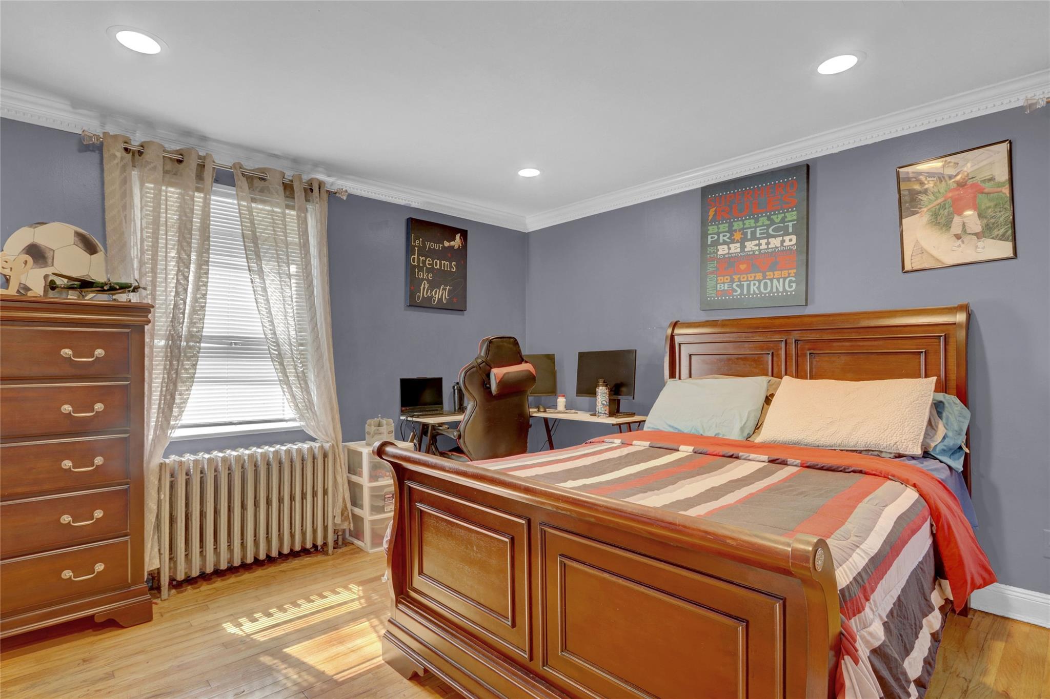Single Family California  Nassau County, NY 11520, MLS-847893-14