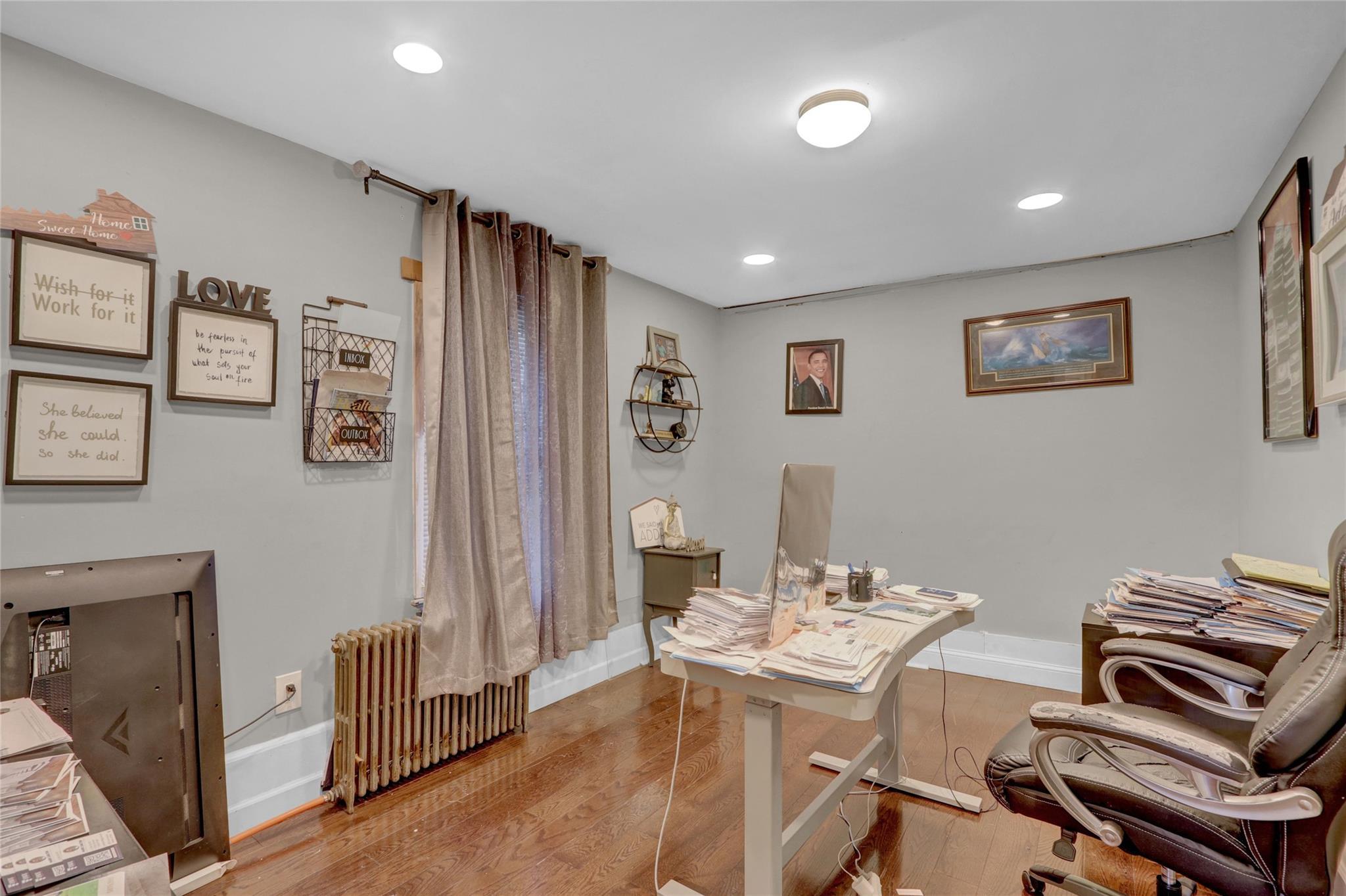 Single Family California  Nassau County, NY 11520, MLS-847893-19