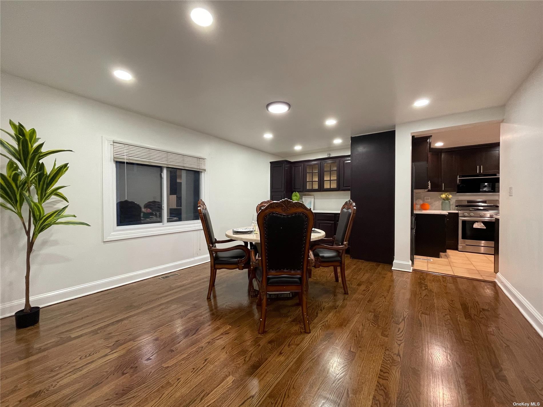 Single Family Glenwood  Queens, NY 11362, MLS-847894-10
