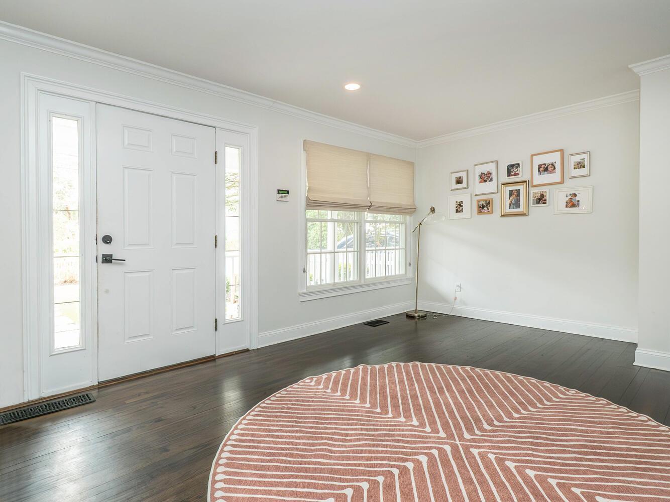 Single Family Glen  Nassau County, NY 11579, MLS-847916-4