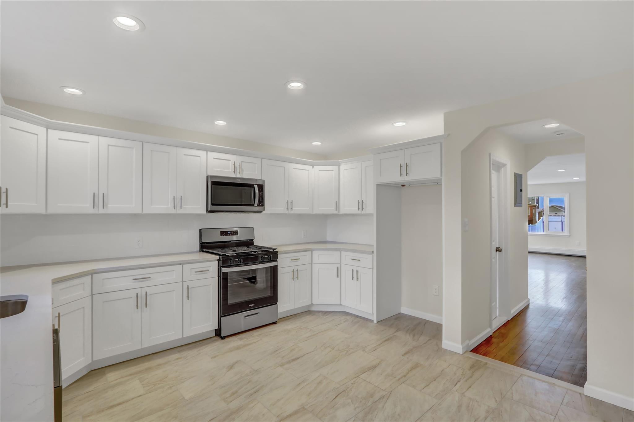 Single Family 196th  Queens, NY 11412, MLS-847945-8