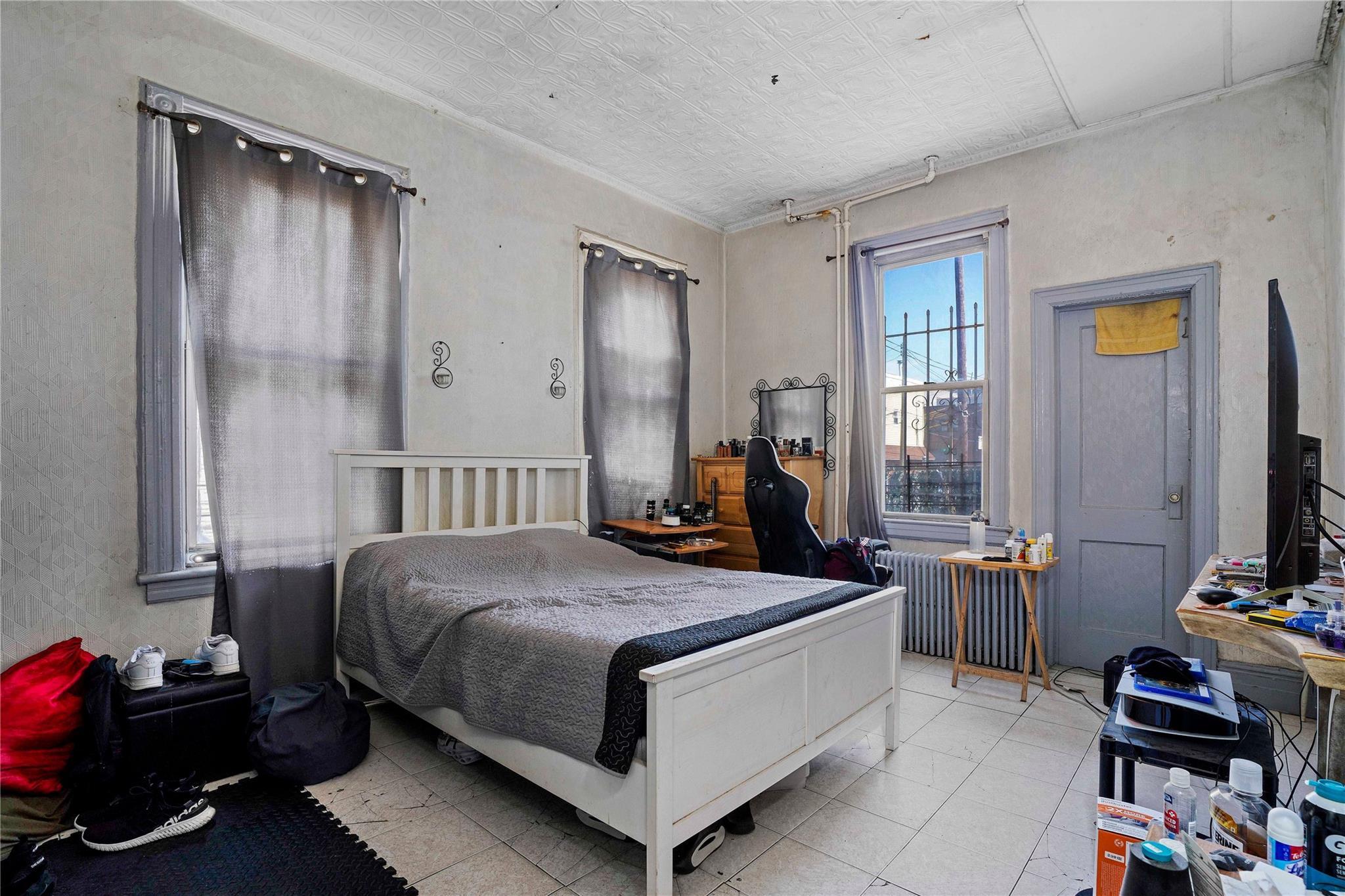 Single Family 55th  Queens, NY 11378, MLS-847961-16