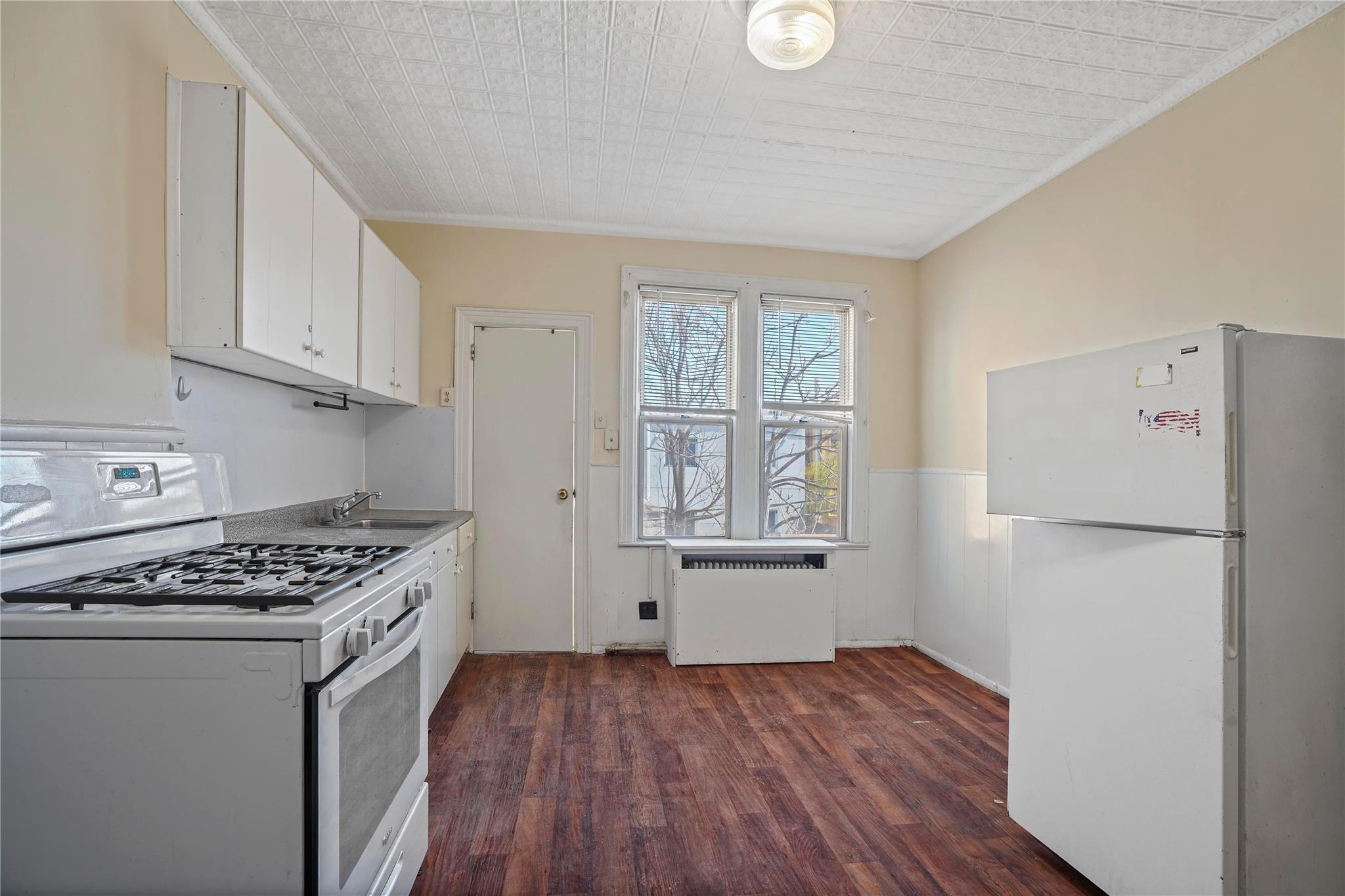 Single Family 55th  Queens, NY 11378, MLS-847961-20