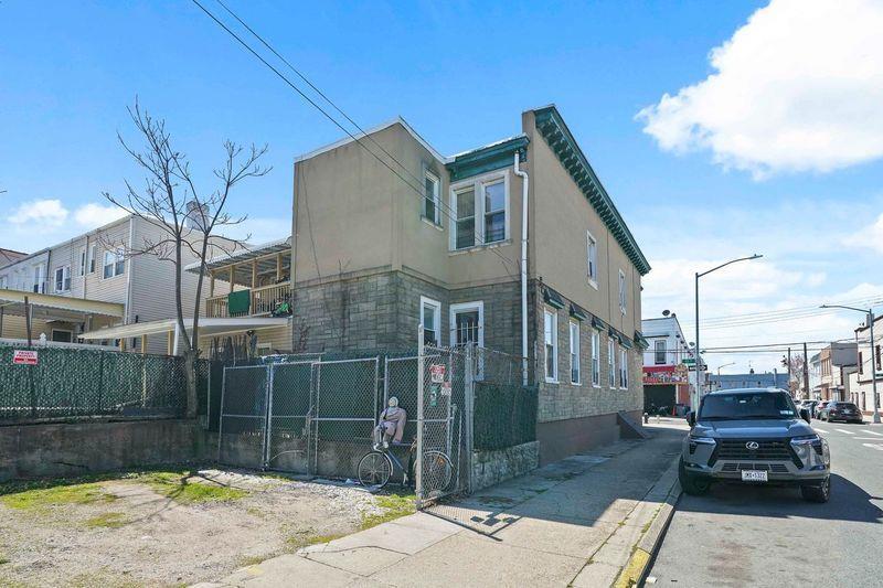 Single Family 55th  Queens, NY 11378, MLS-847961-33