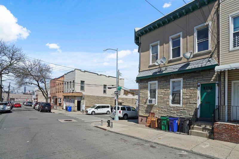 Single Family 55th  Queens, NY 11378, MLS-847961-36