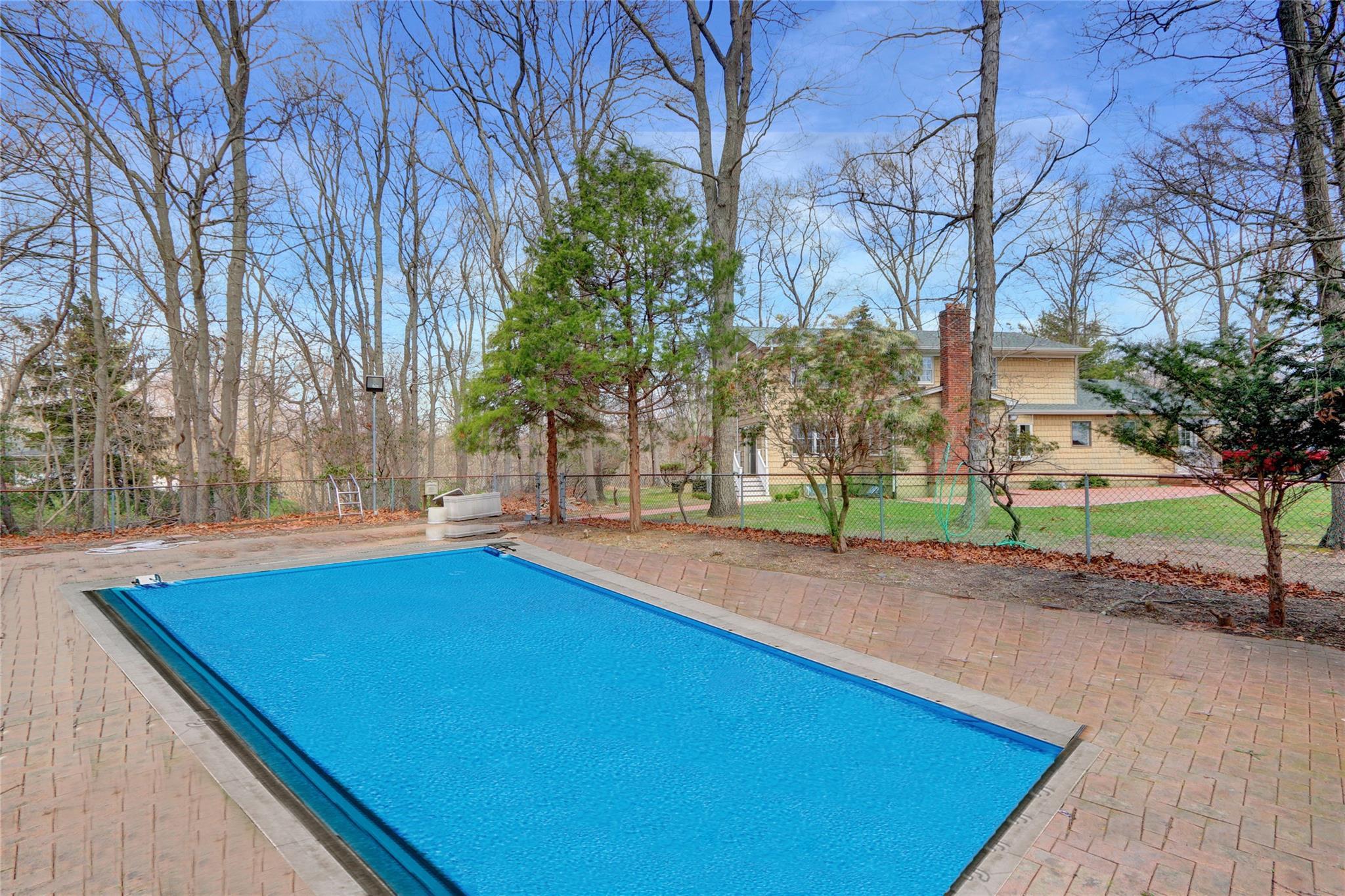 Single Family Glenrich  Suffolk County, NY 11780, MLS-847981-28