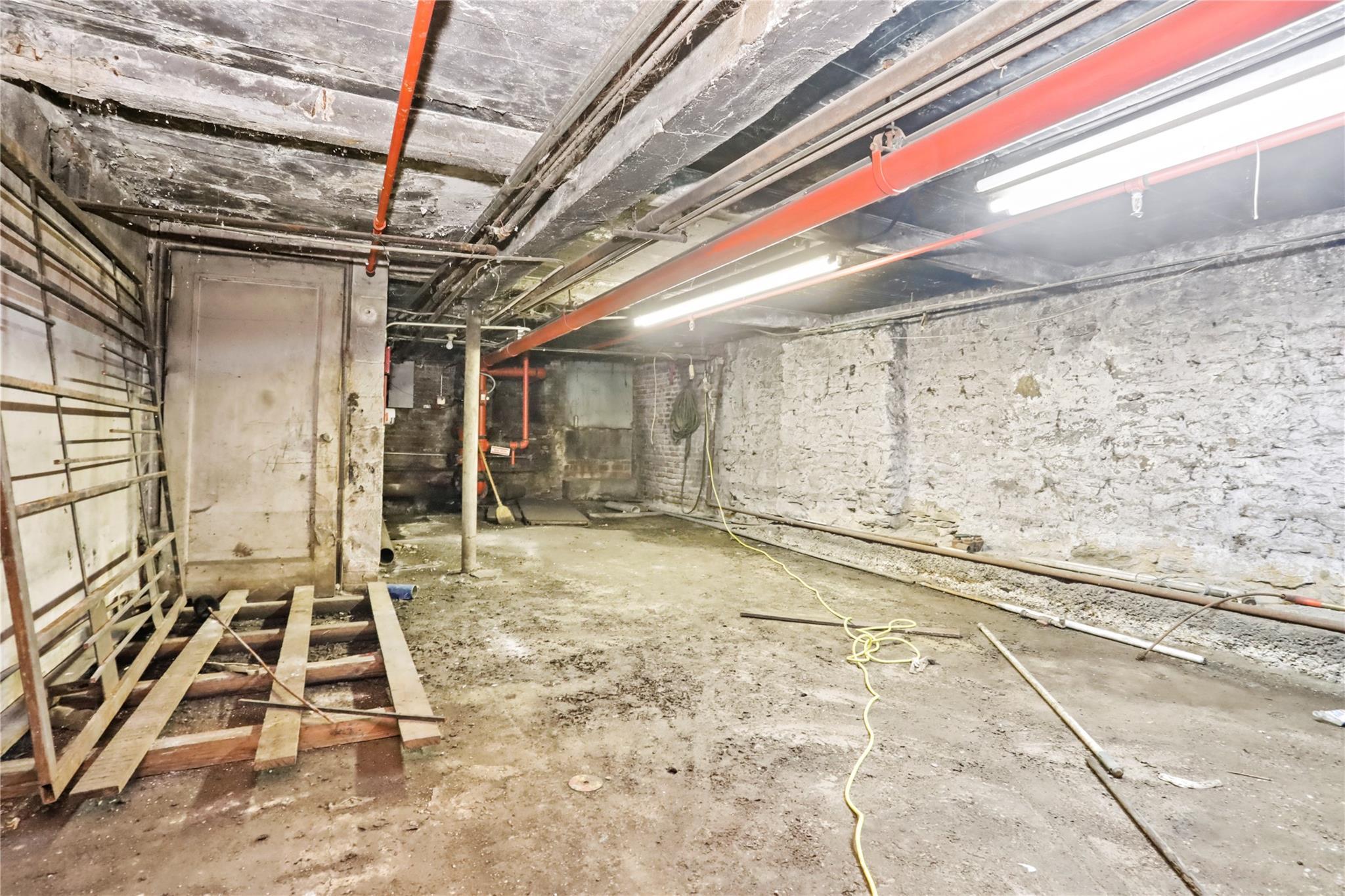 Commercial Lease Washington  Bronx, NY 10456, MLS-848023-10