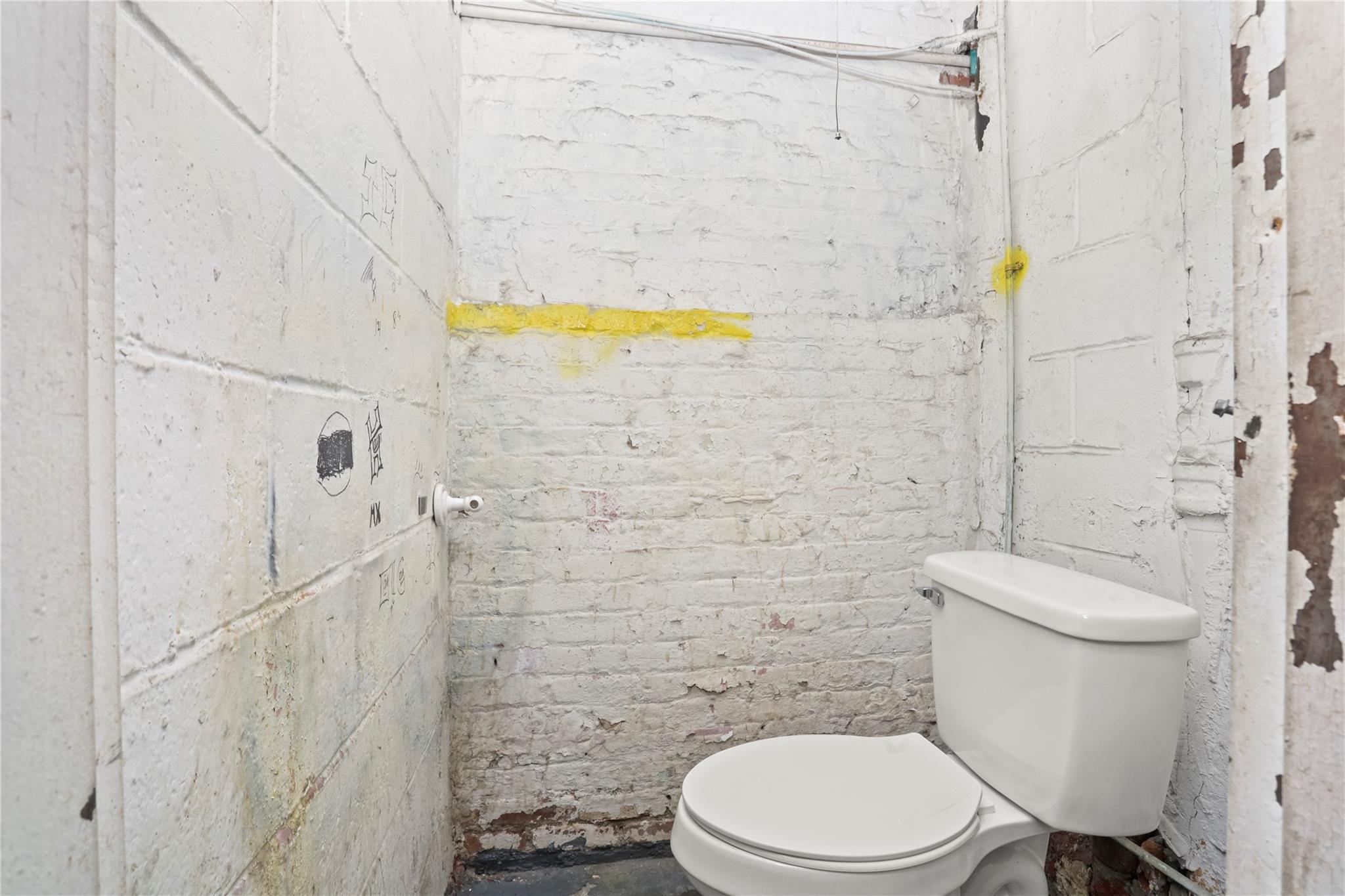 Commercial Lease Washington  Bronx, NY 10456, MLS-848023-5