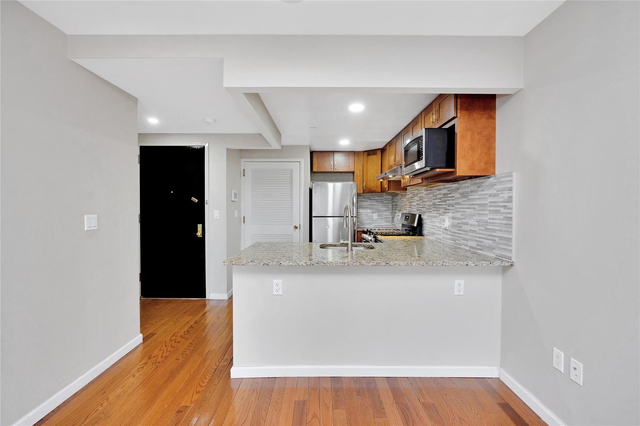 Apartment Jamaica  Queens, NY 11432, MLS-848024-12