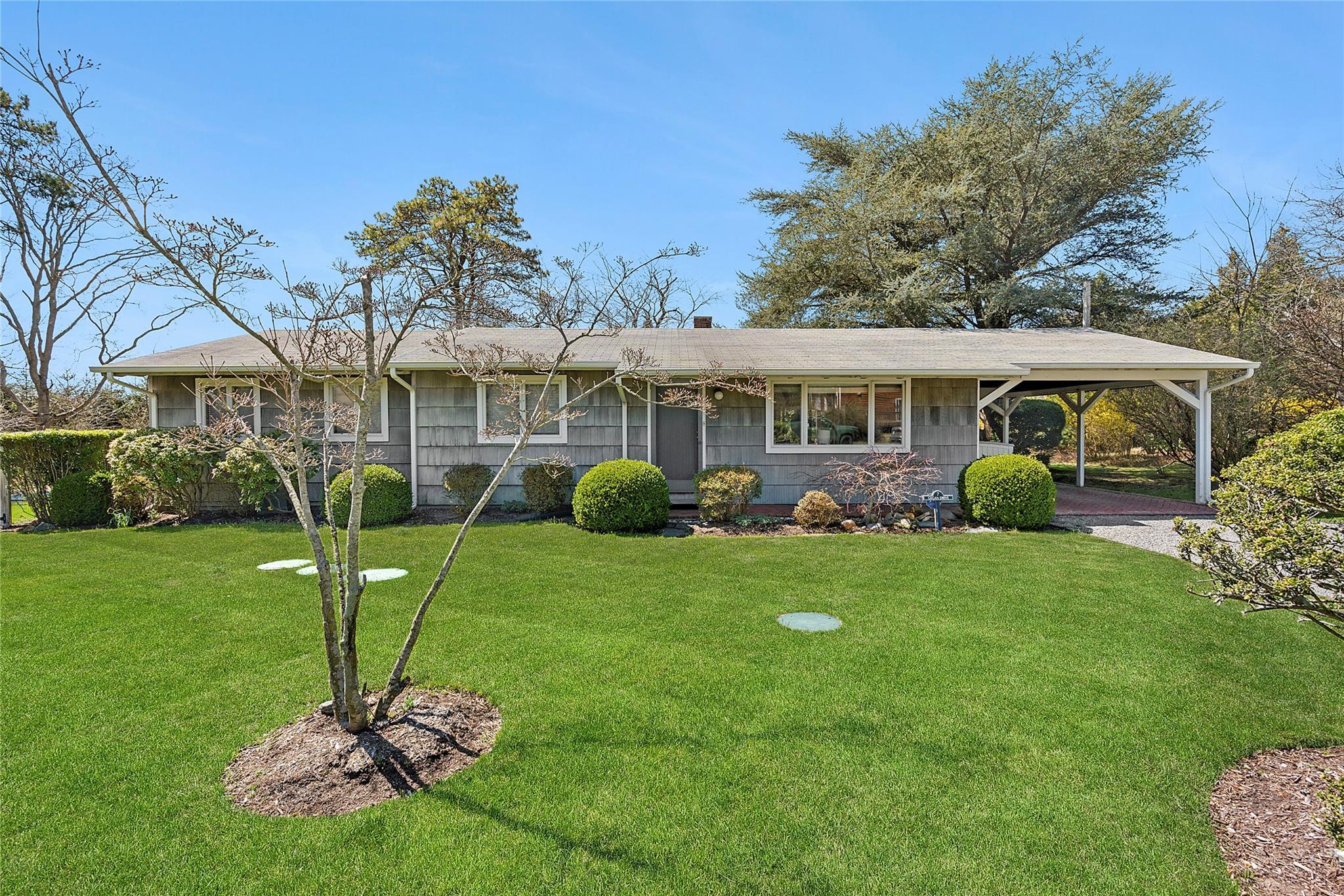 Single Family Gegan  Suffolk County, NY 11968, MLS-848031-6