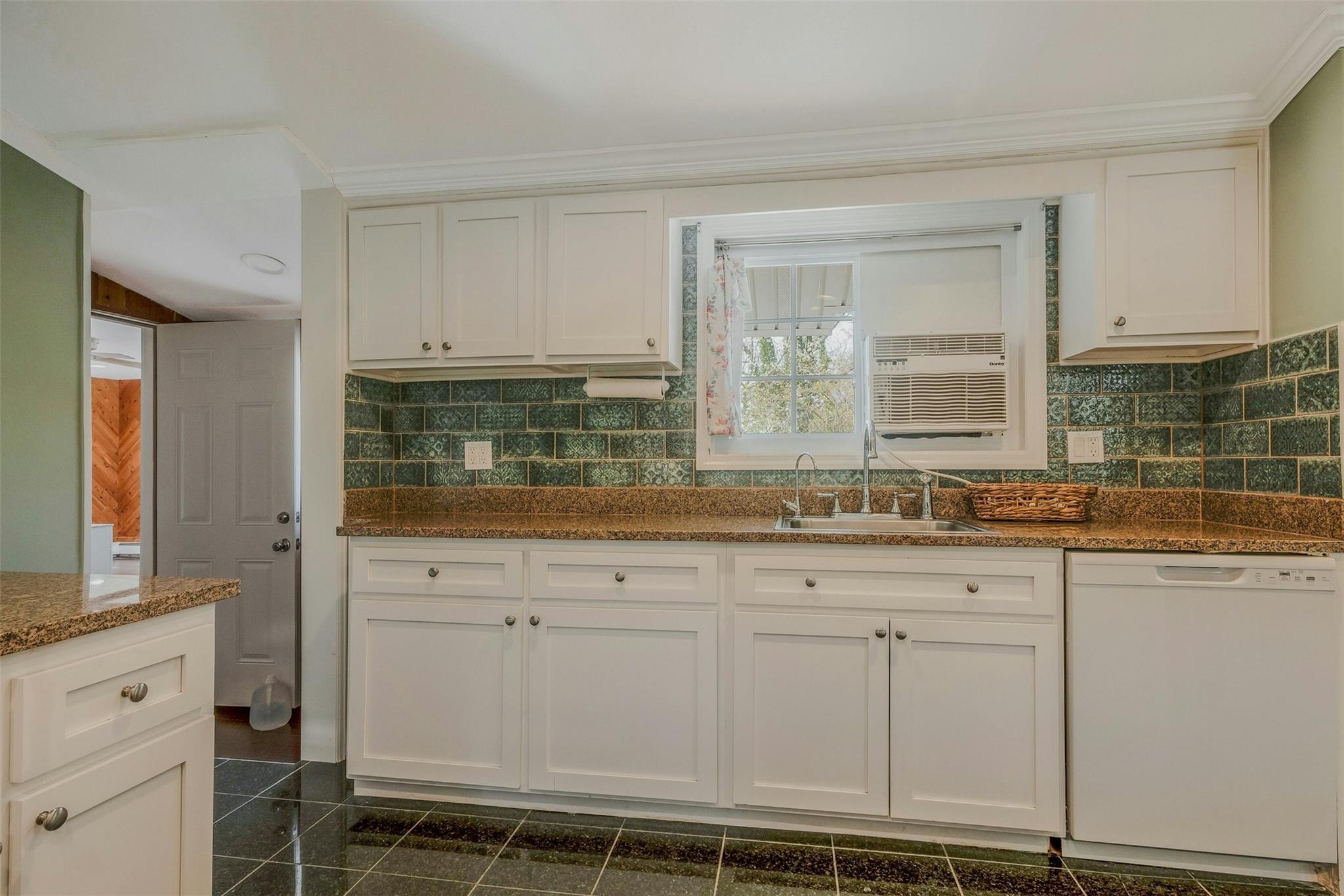 Single Family College  Suffolk County, NY 11790, MLS-848032-10