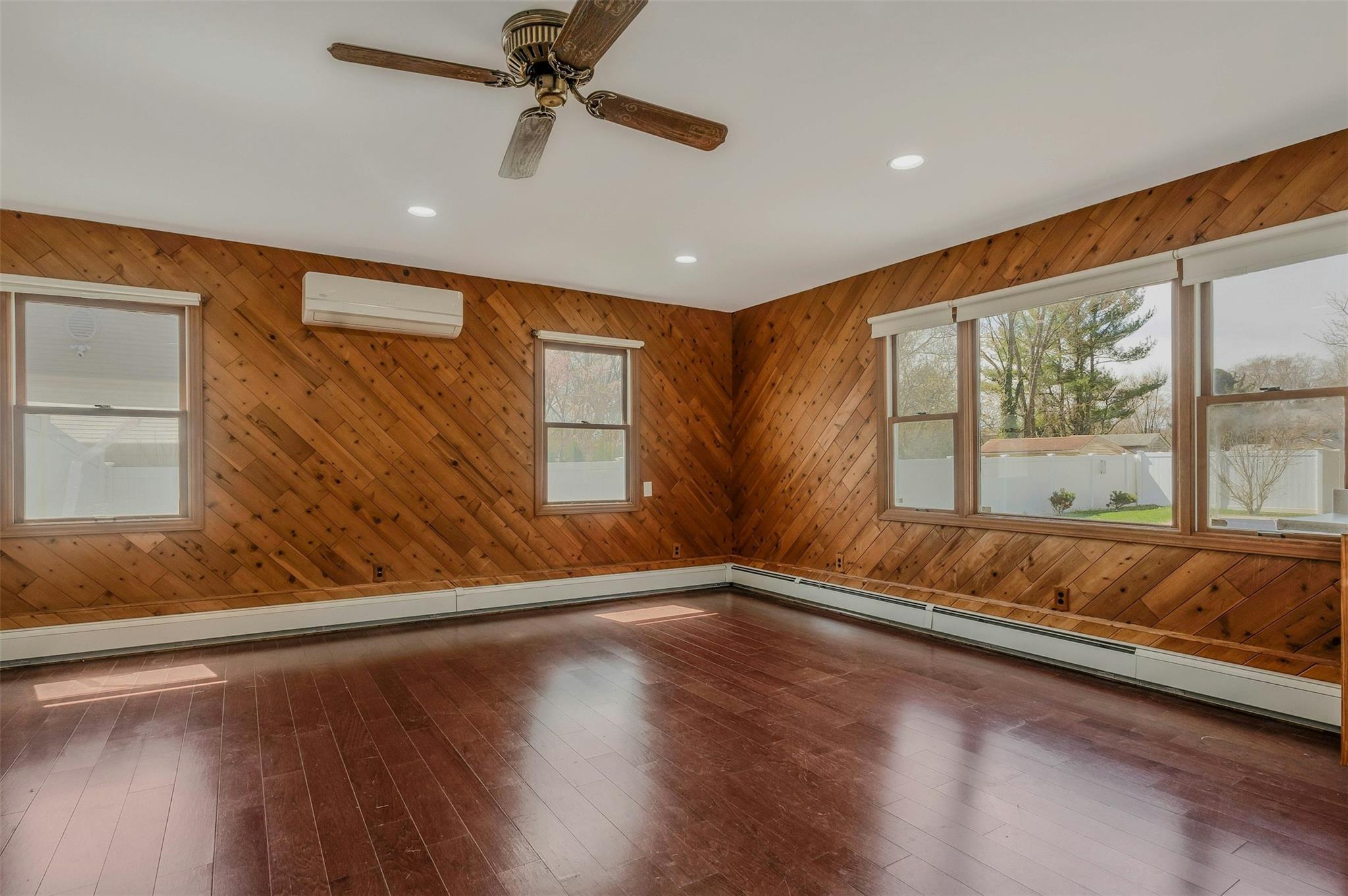 Single Family College  Suffolk County, NY 11790, MLS-848032-15