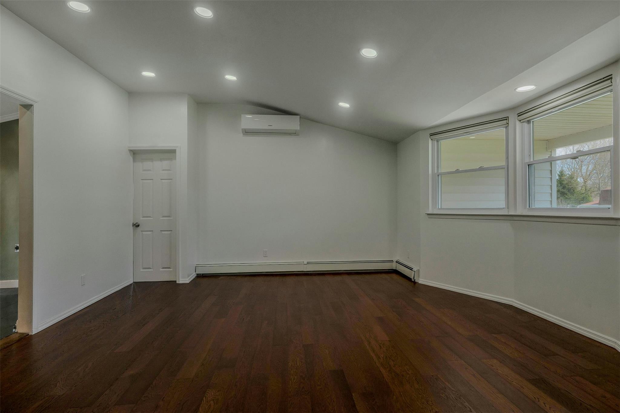 Single Family College  Suffolk County, NY 11790, MLS-848032-2
