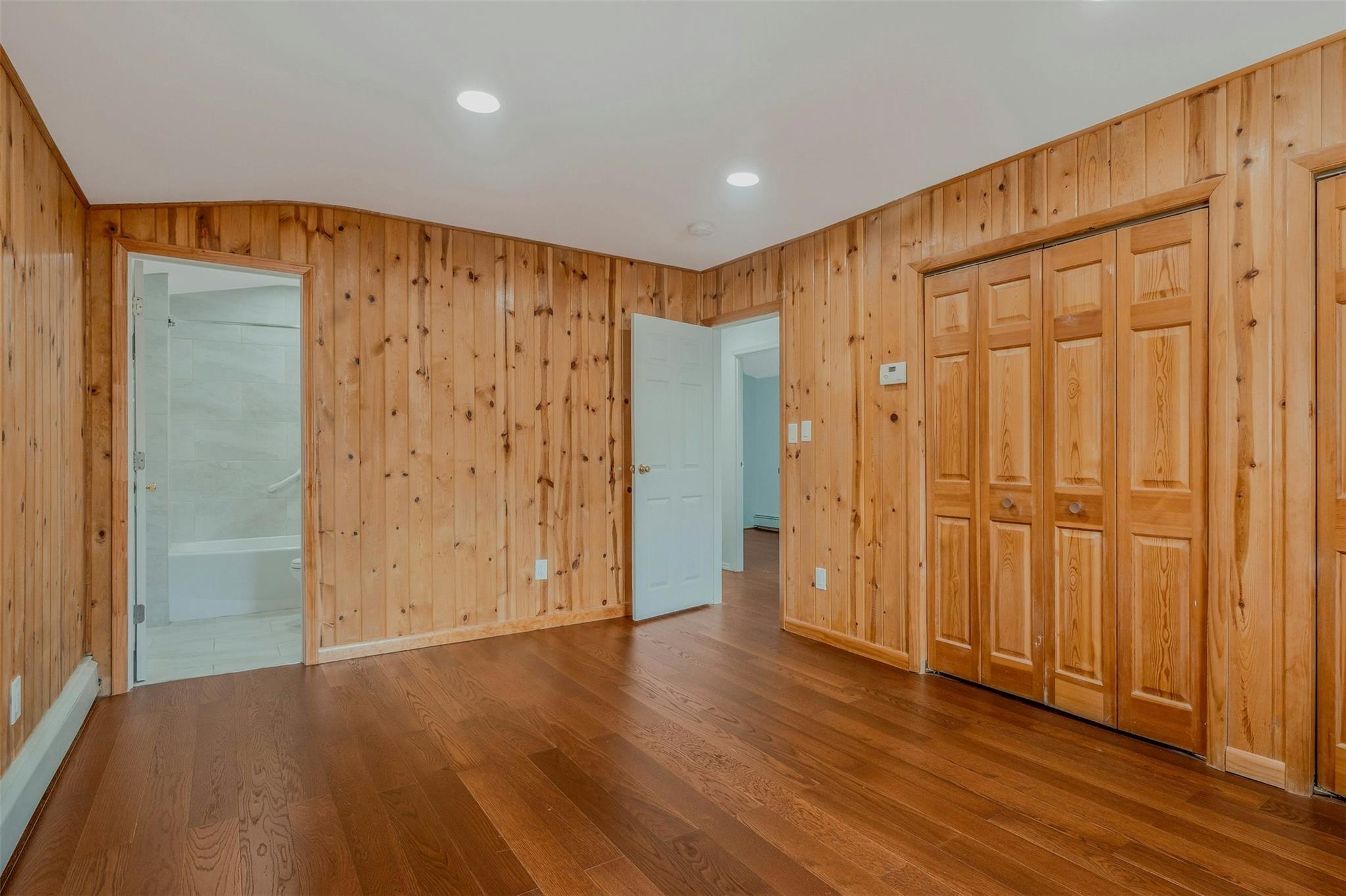 Single Family College  Suffolk County, NY 11790, MLS-848032-21