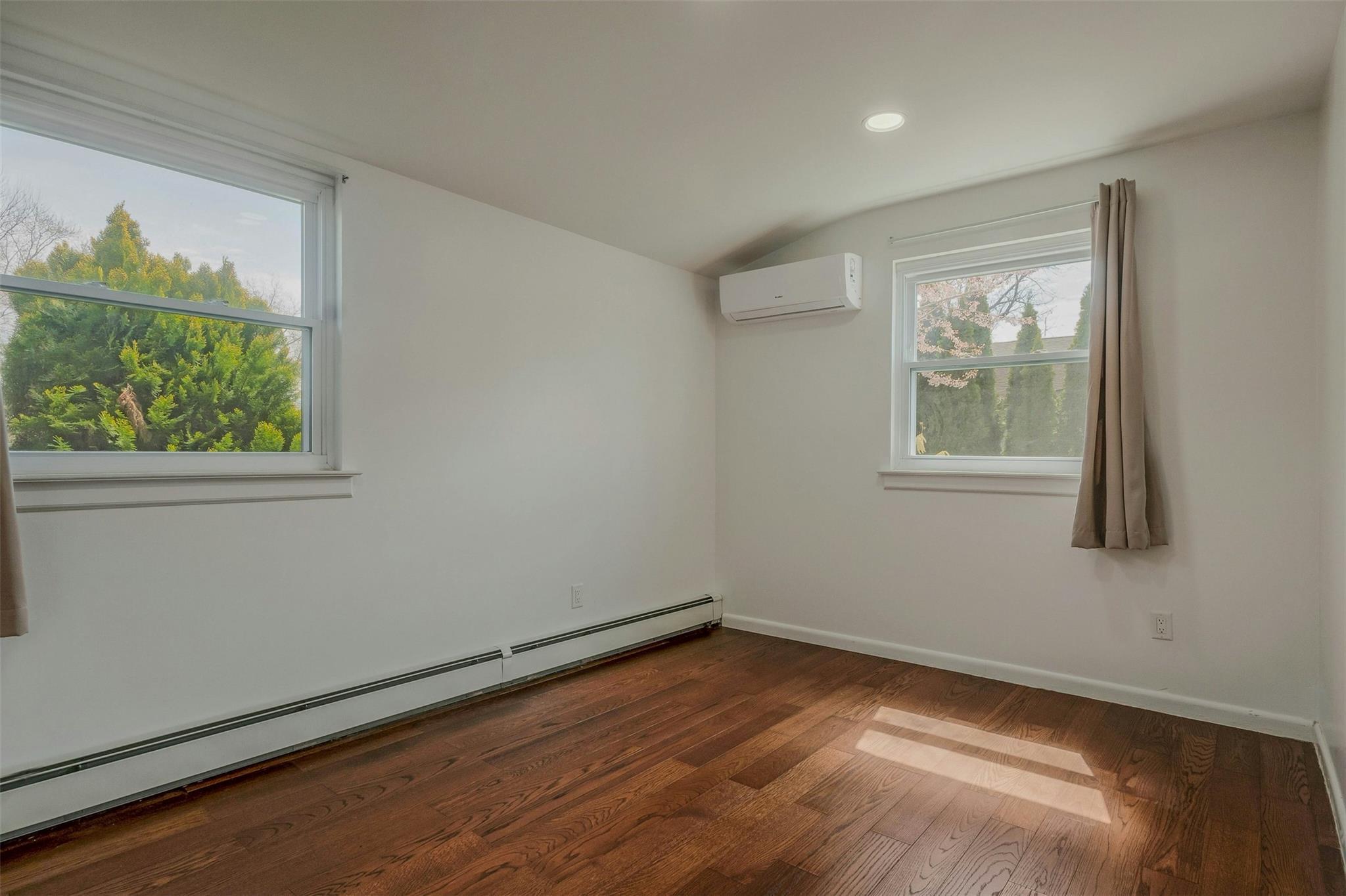 Single Family College  Suffolk County, NY 11790, MLS-848032-24