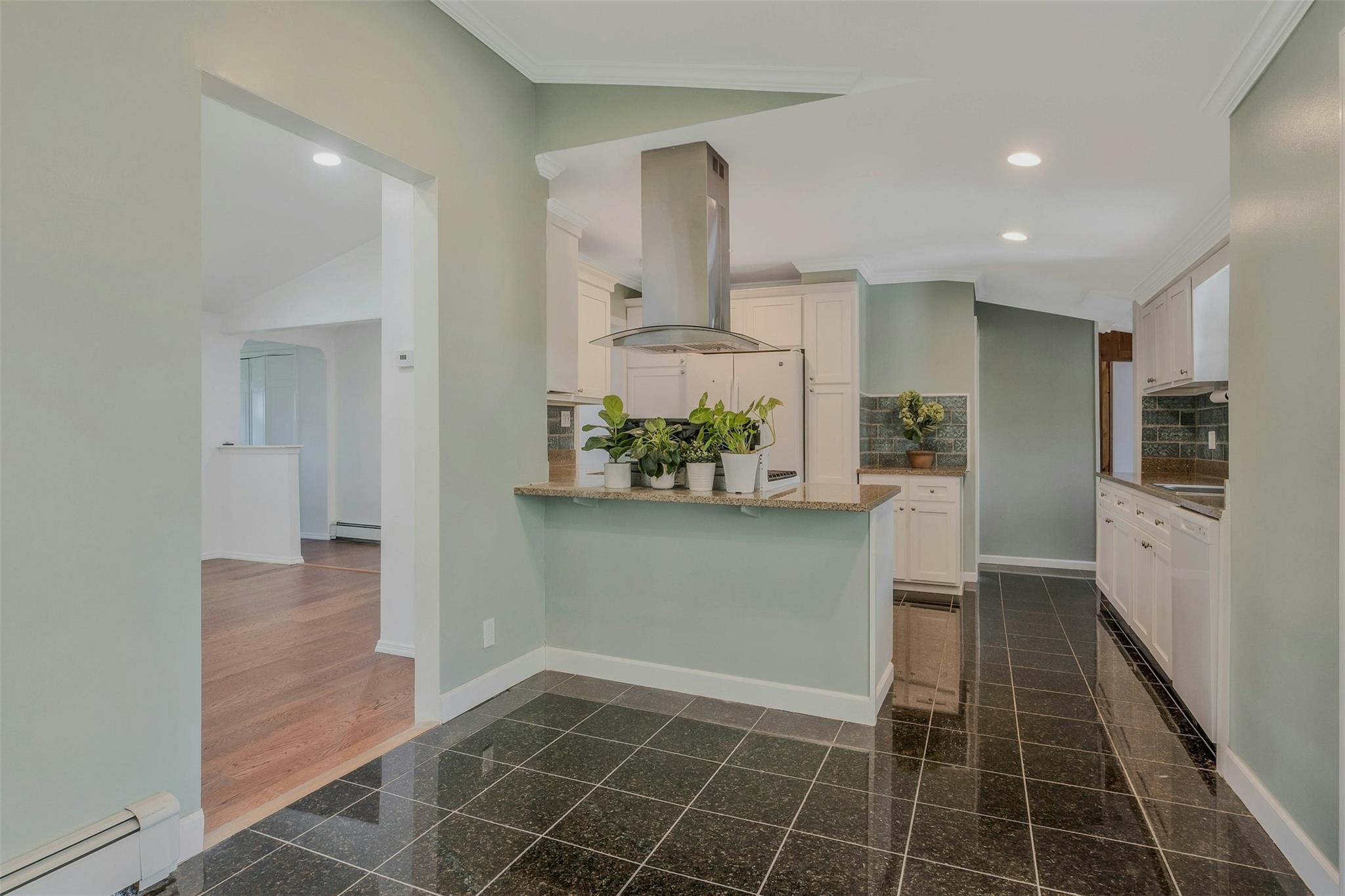 Single Family College  Suffolk County, NY 11790, MLS-848032-5
