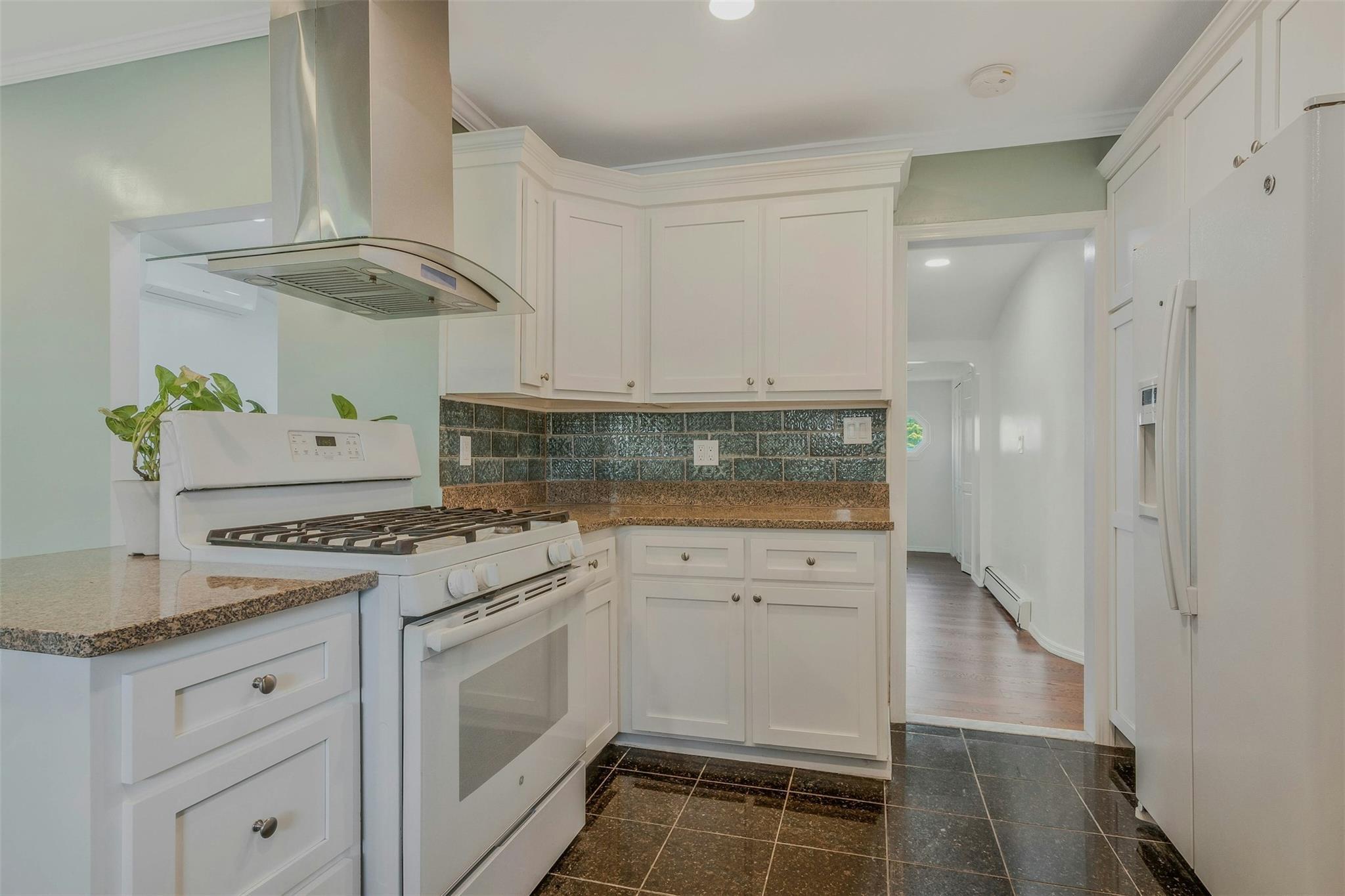 Single Family College  Suffolk County, NY 11790, MLS-848032-8
