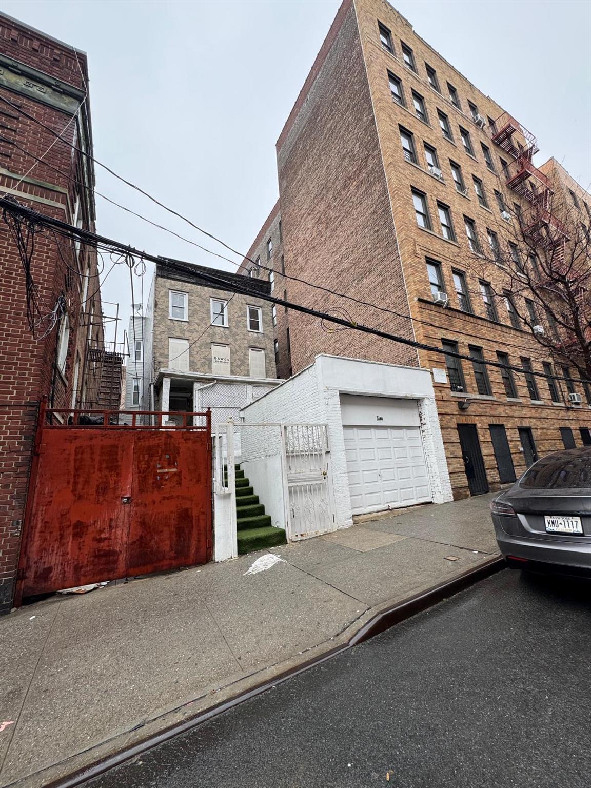 Single Family 167th  Bronx, NY 10456, MLS-848101-2