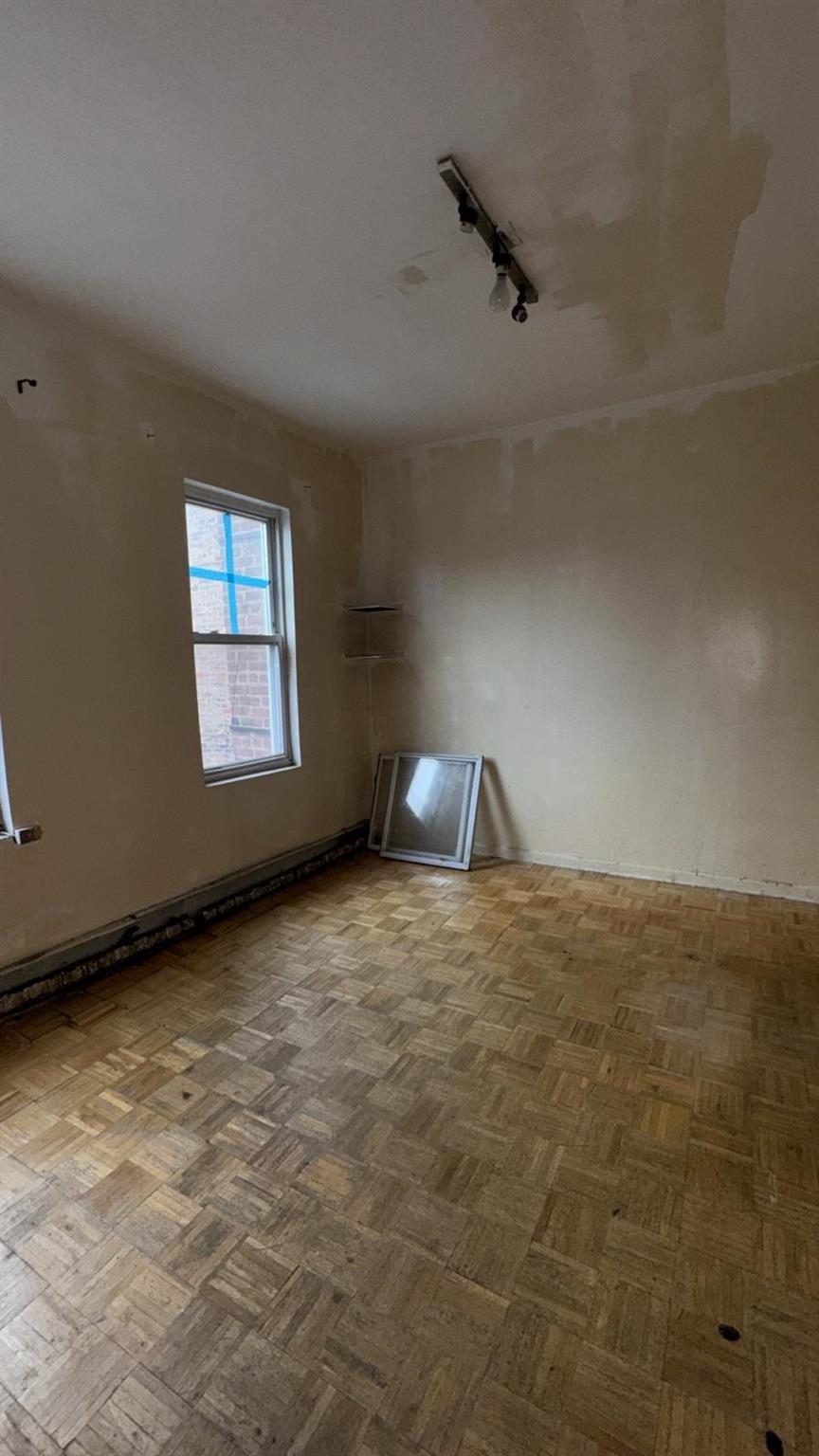 Single Family 167th  Bronx, NY 10456, MLS-848101-21