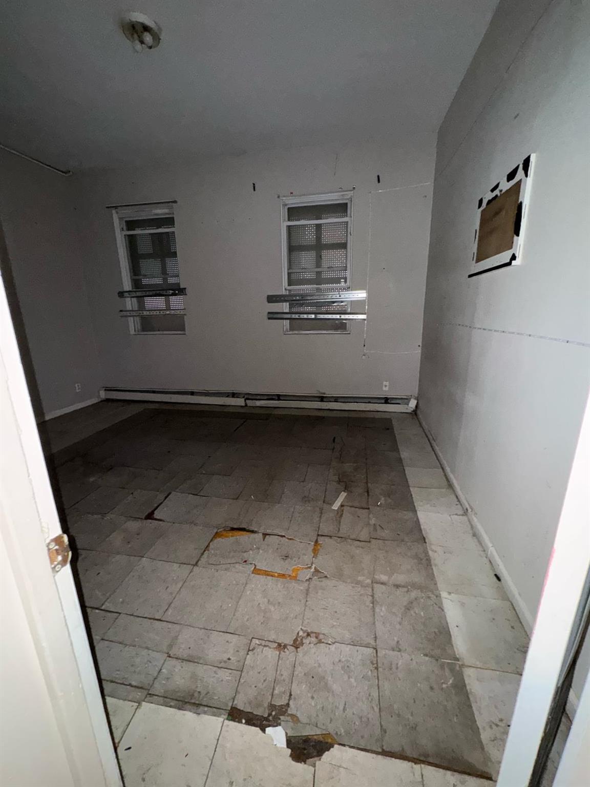Single Family 167th  Bronx, NY 10456, MLS-848101-6