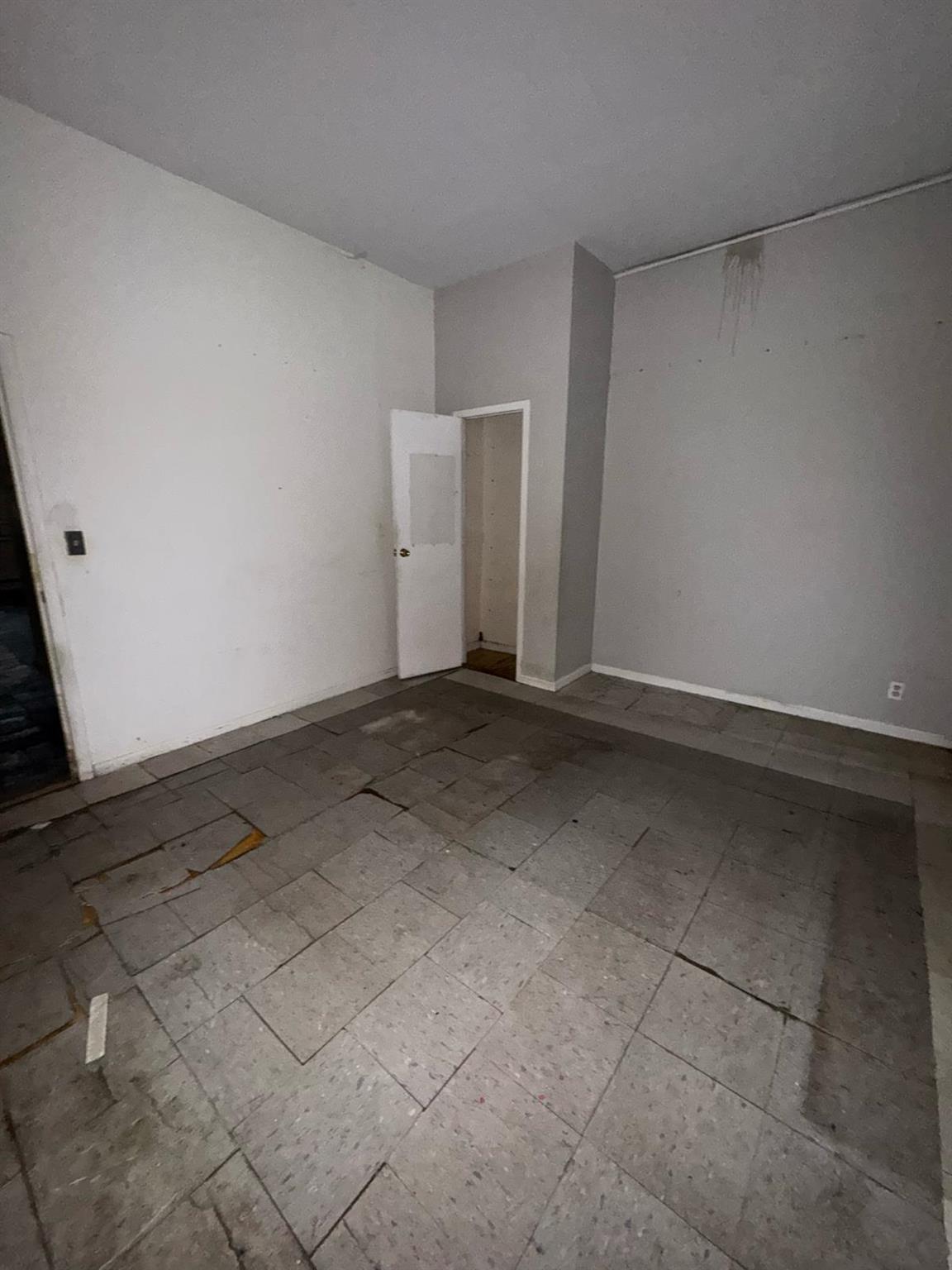 Single Family 167th  Bronx, NY 10456, MLS-848101-8