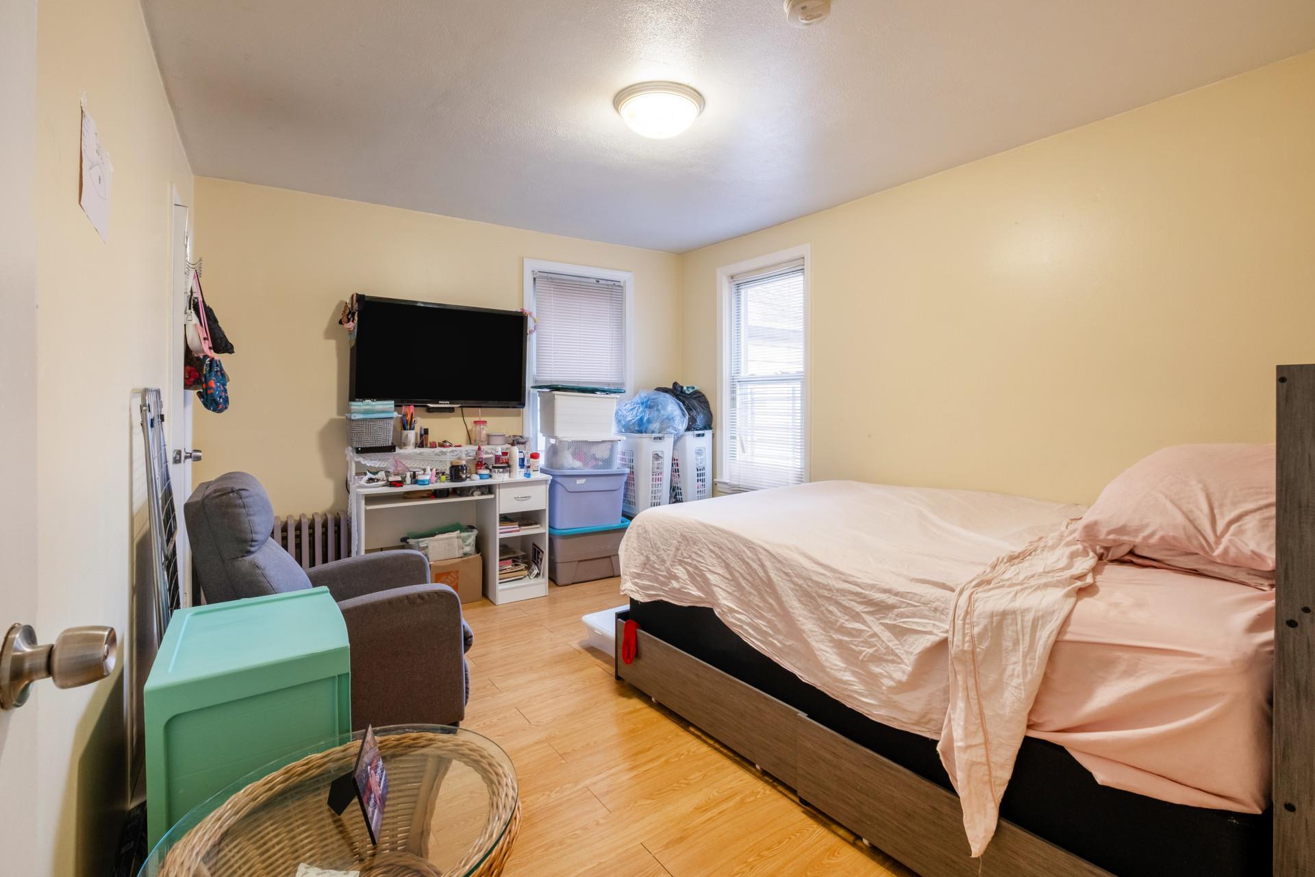 Single Family 95th  Queens, NY 11416, MLS-848157-24