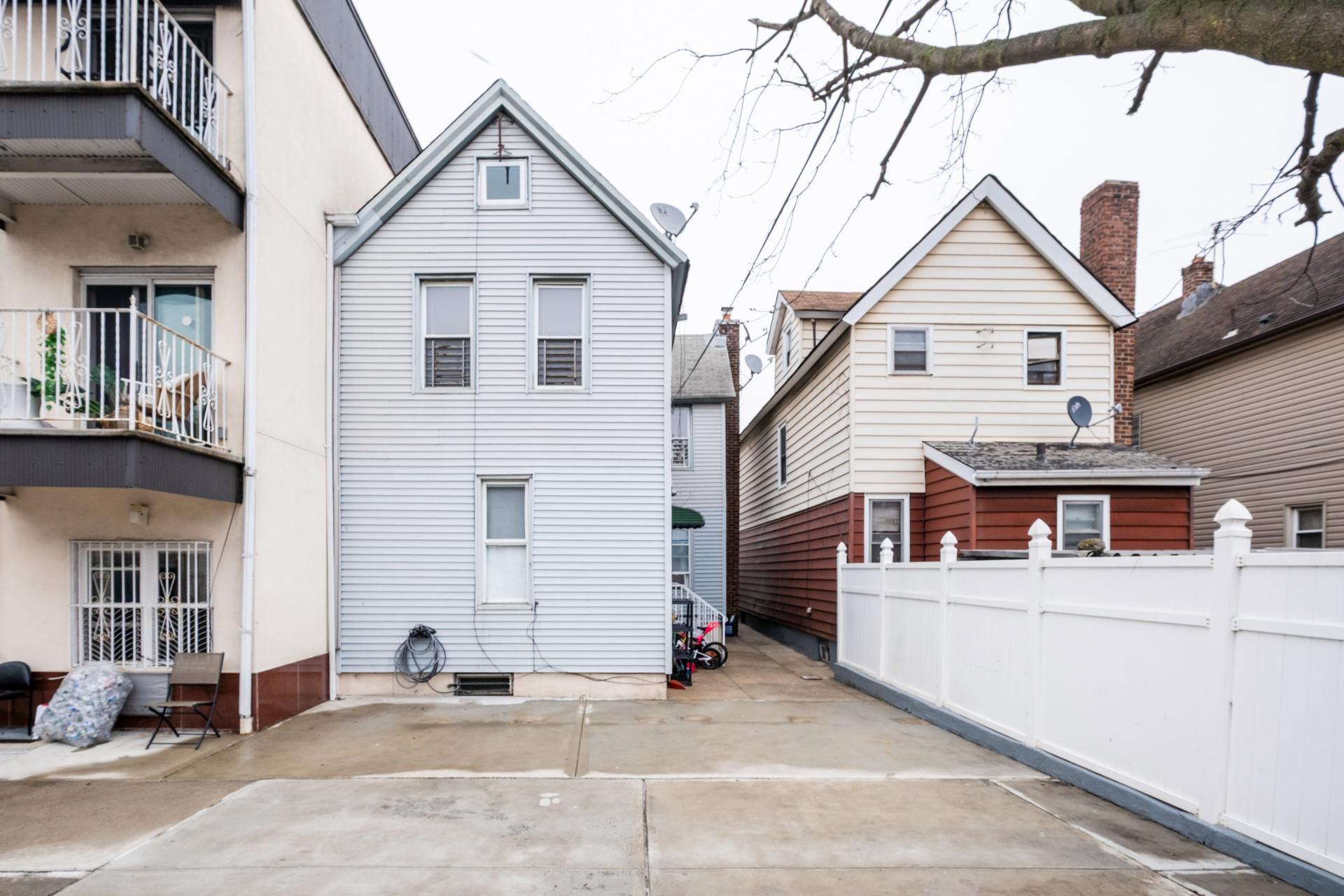 Single Family 95th  Queens, NY 11416, MLS-848157-32