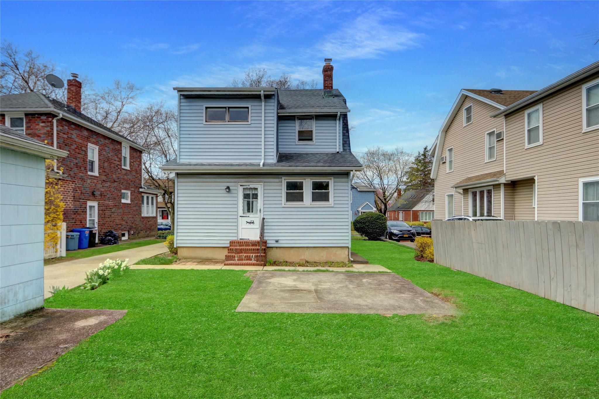 Single Family Gladiolus  Nassau County, NY 11001, MLS-848198-21